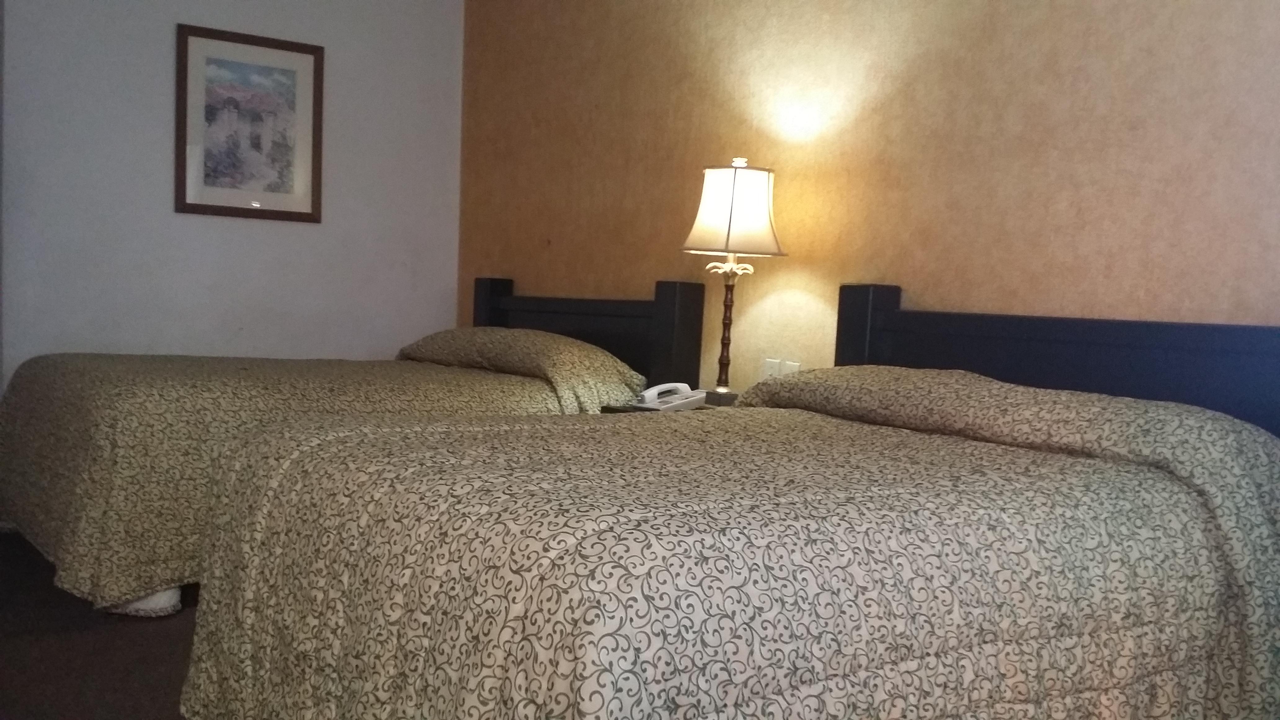 El Paseo Hotel 4*