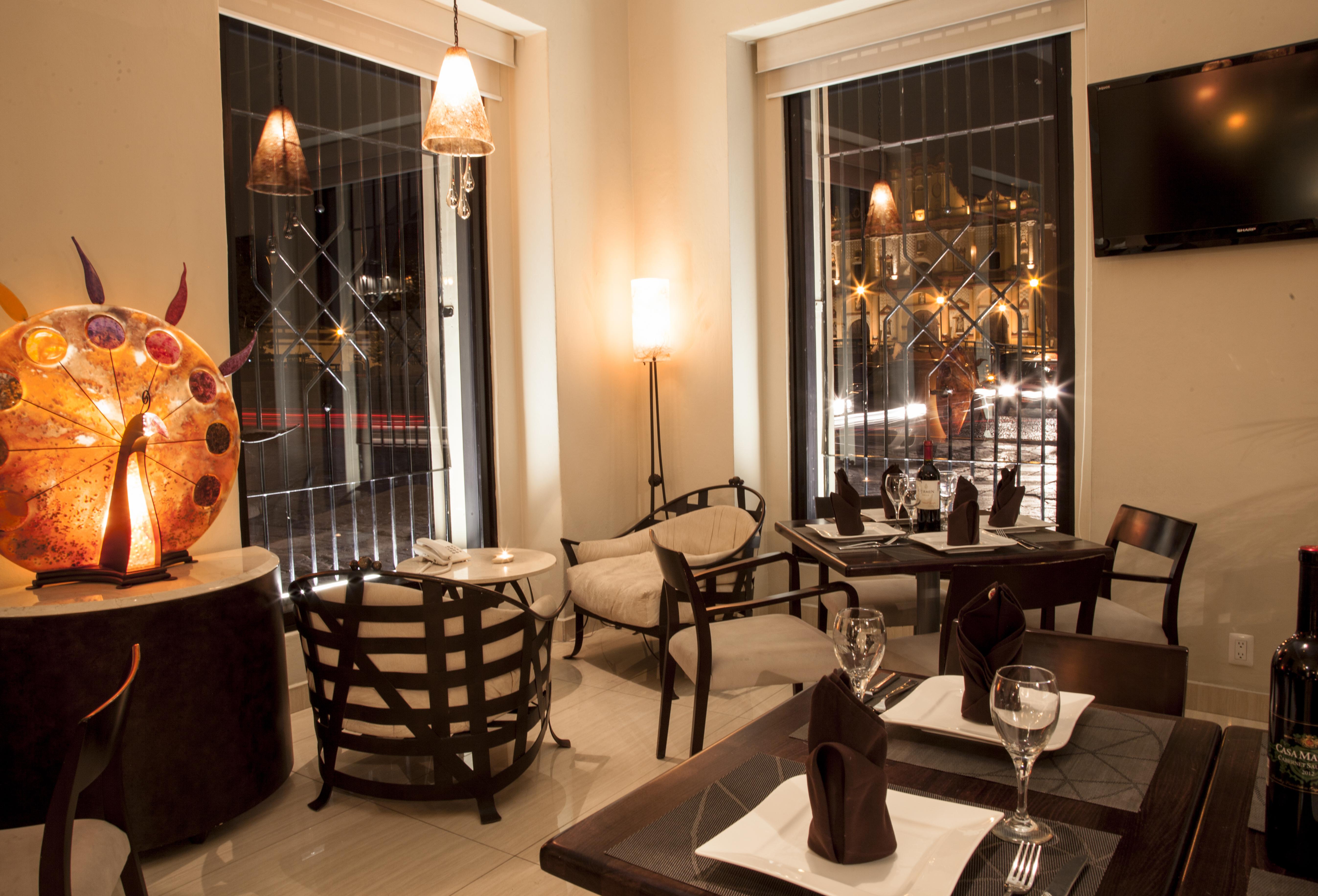 Plaza Gallery Boutique Hotel 5*