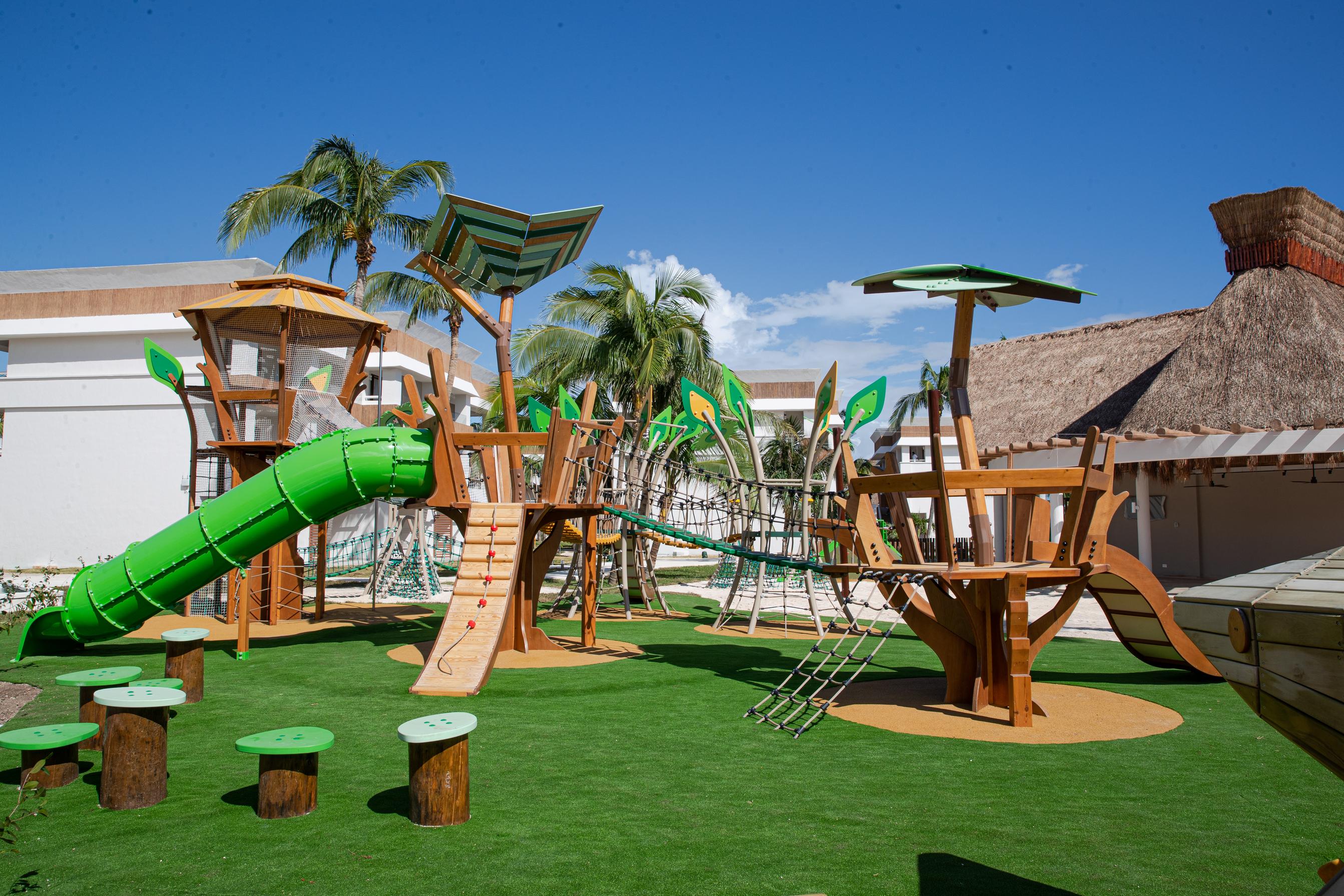 Bahia Principe Grand Tulum 5*