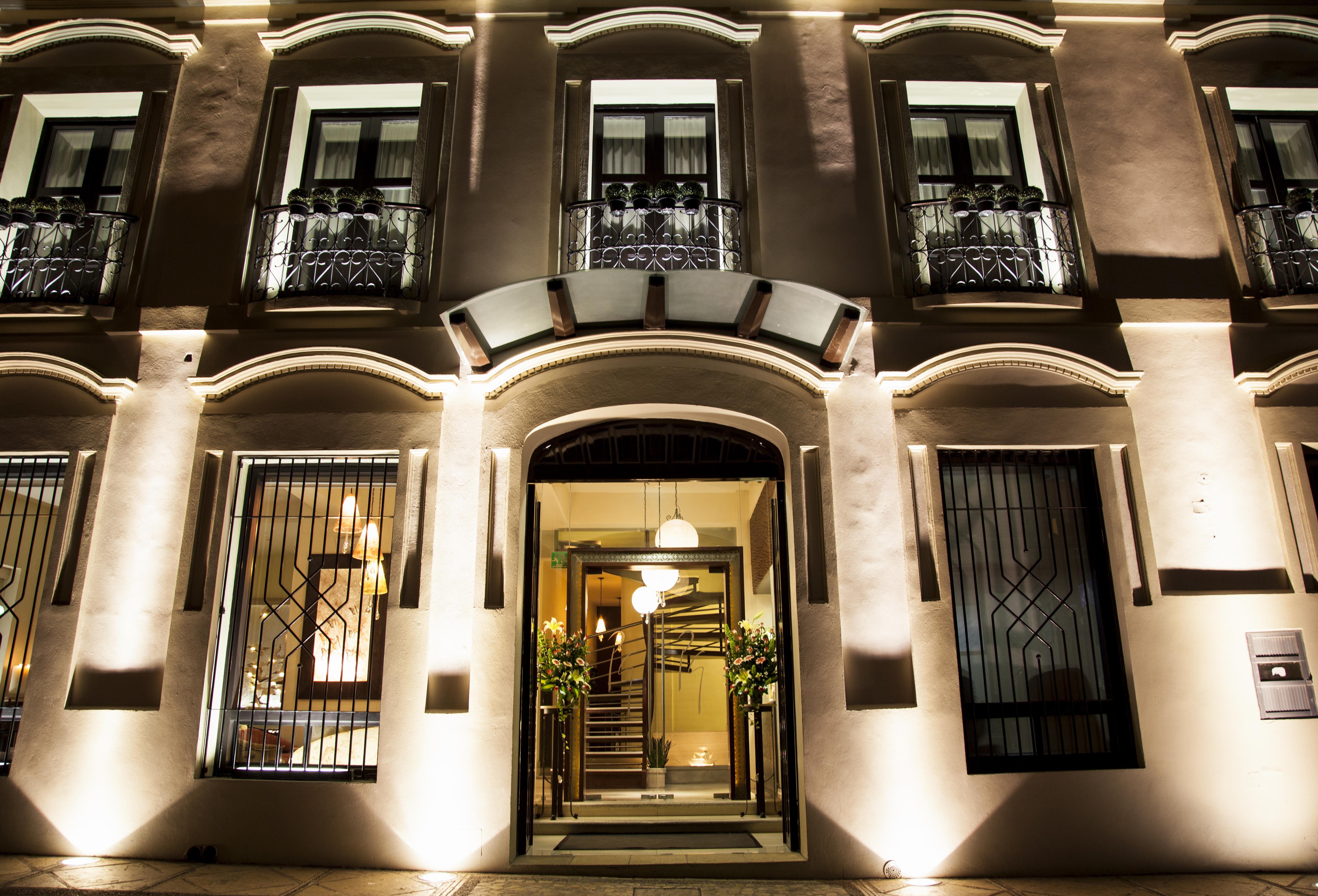 Plaza Gallery Boutique Hotel 5*