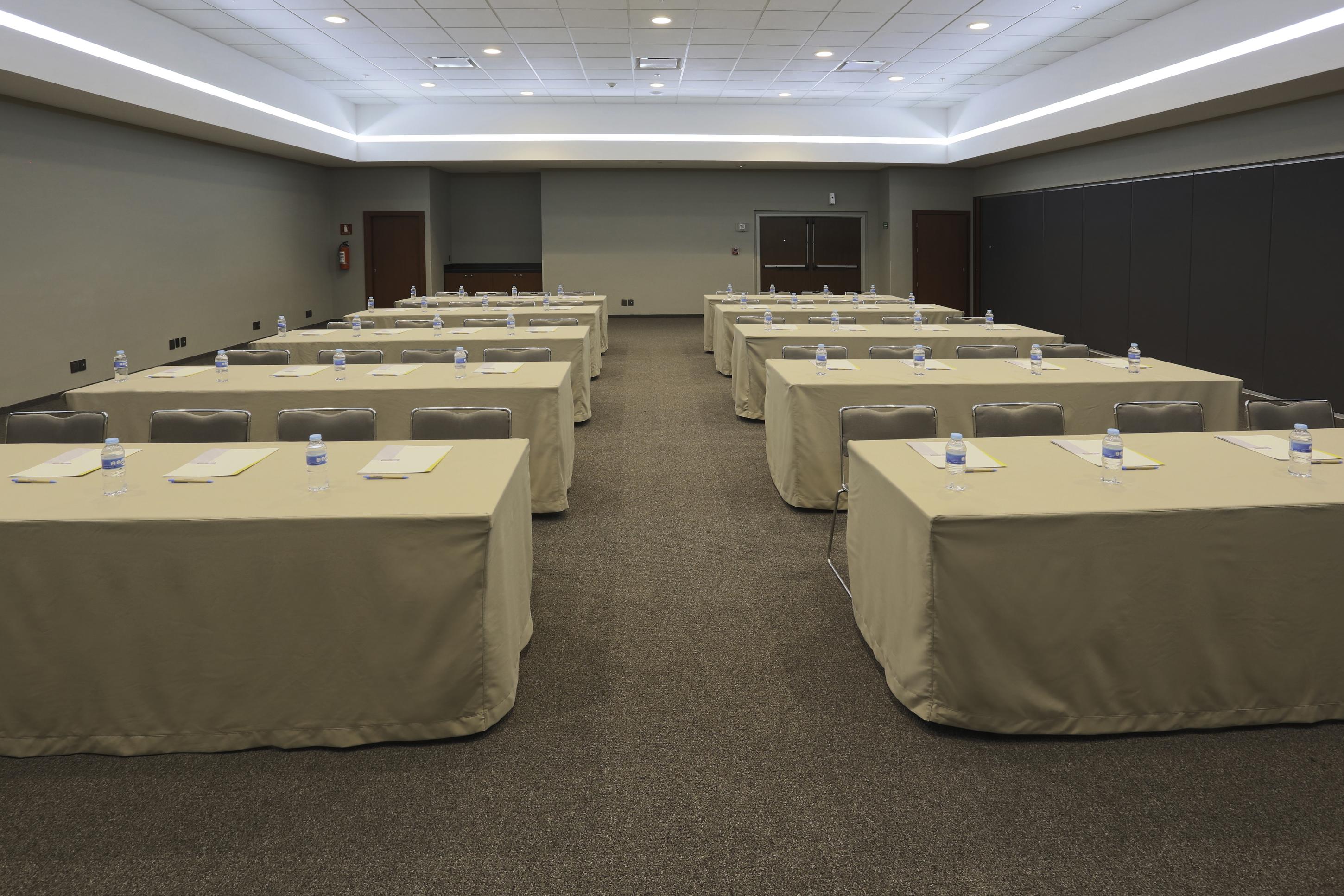 Hotel Express By Marriott 4*