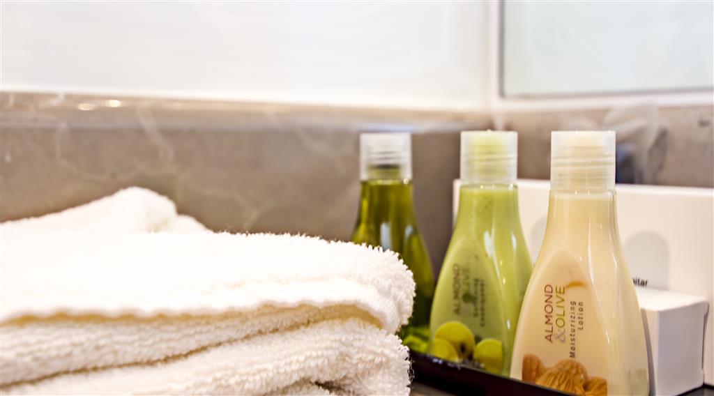 Four Points By Sheraton Hotel 4*