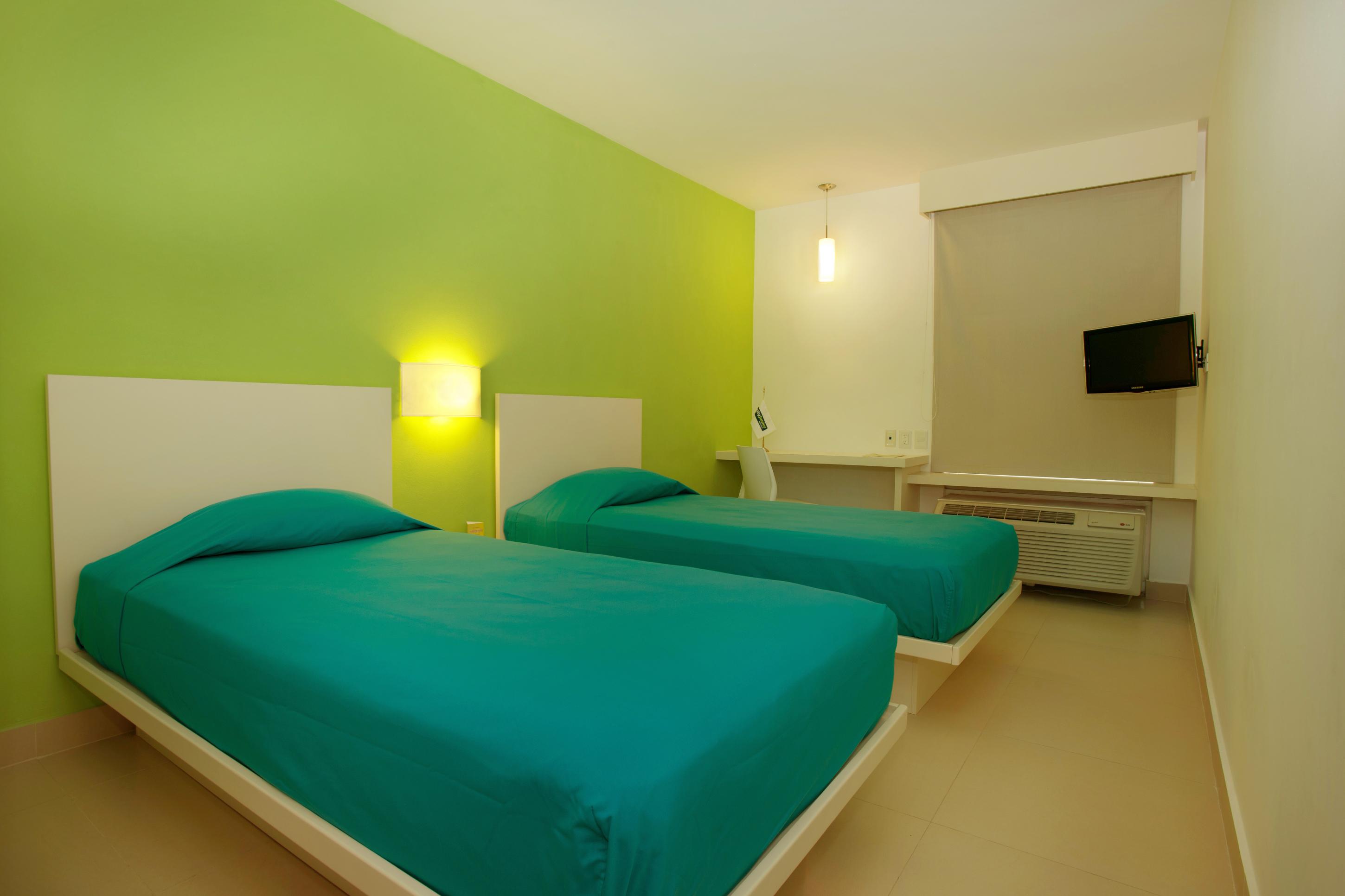 Express Junior By Marriott Aeropuerto Hotel