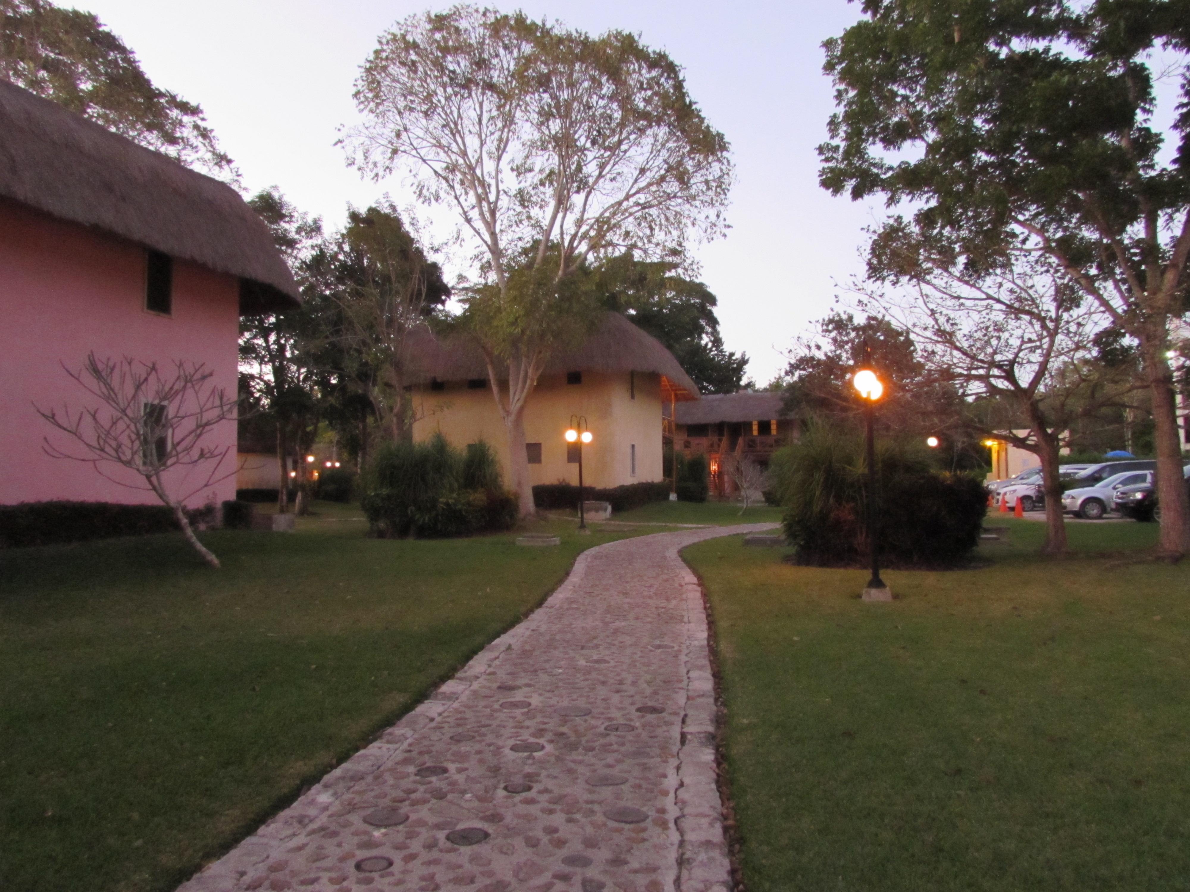 Hotel Ecovillage Chicanna