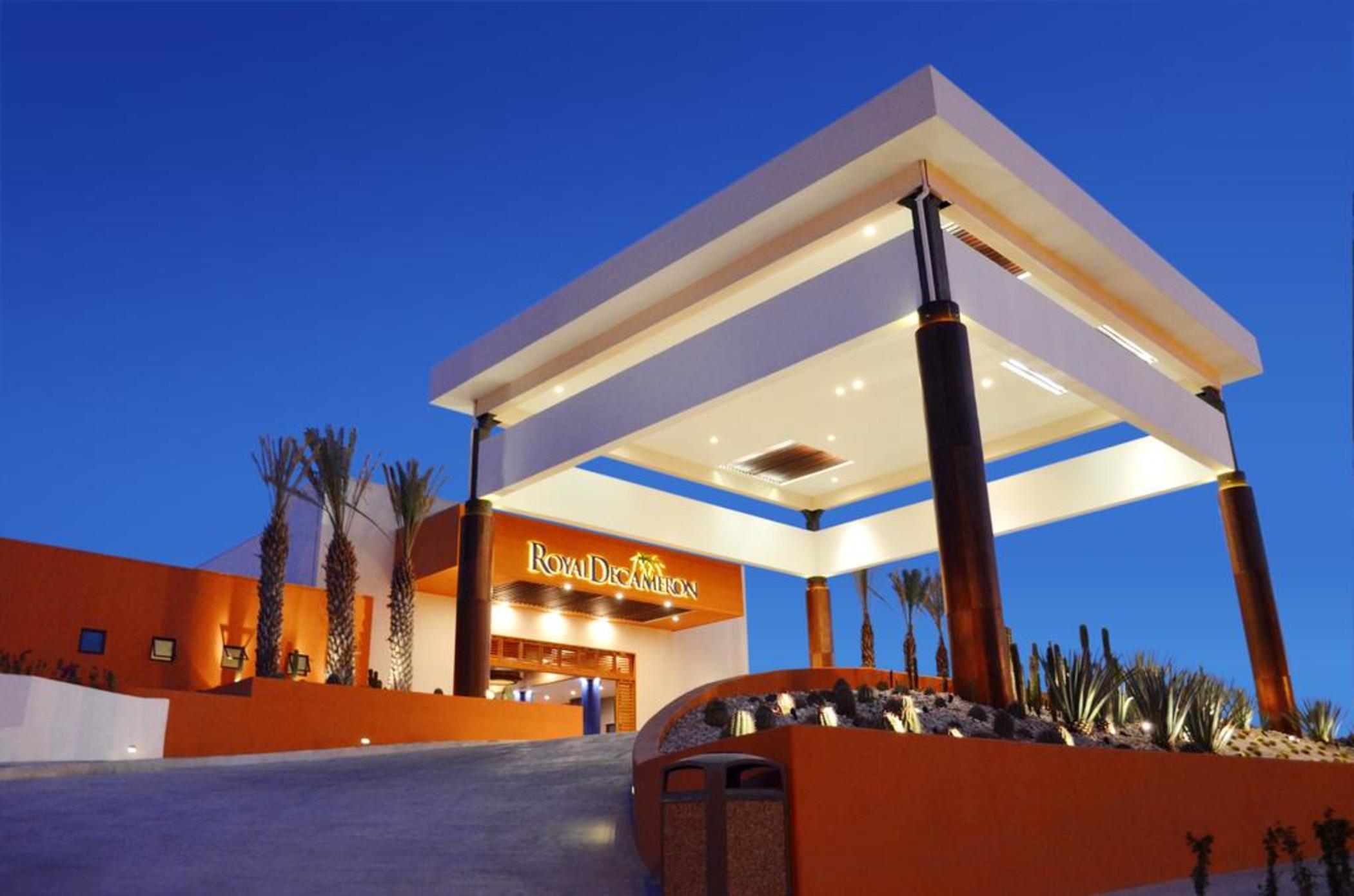 Resort Grand Decameron Cabos, A Trademark (adults Only)