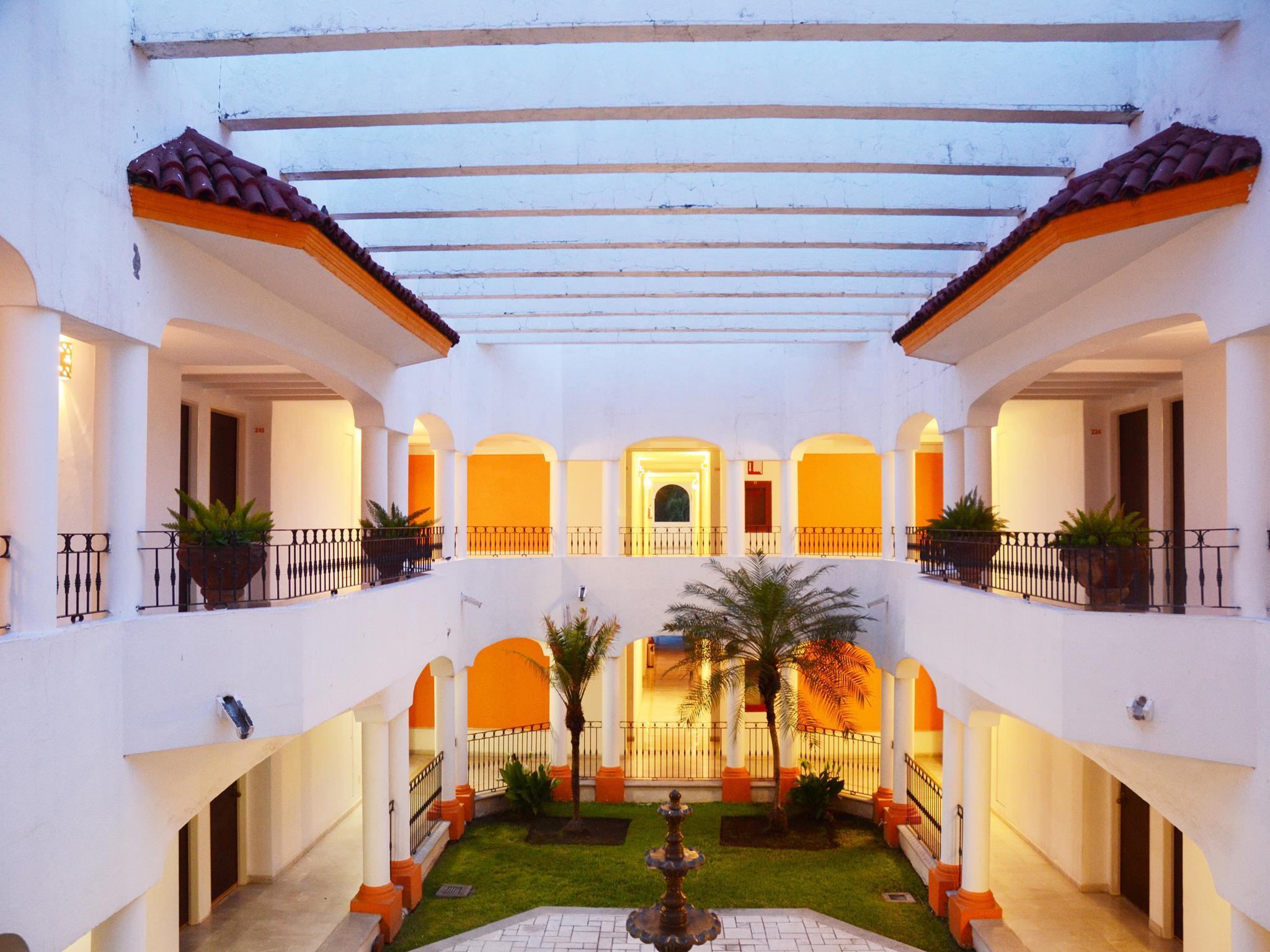 Hotel Mision