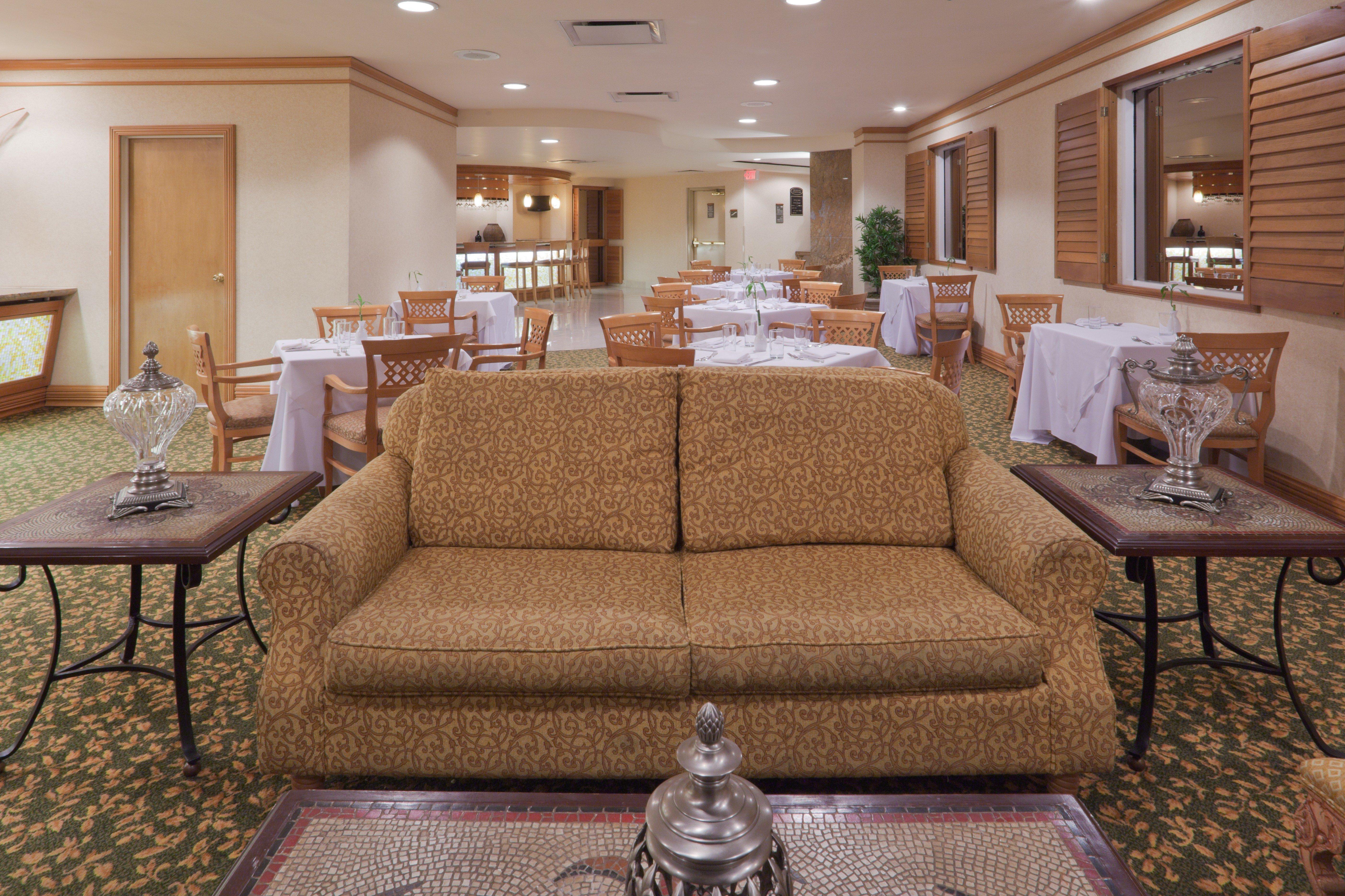 Hotel Crowne Plaza By Ihg 4*