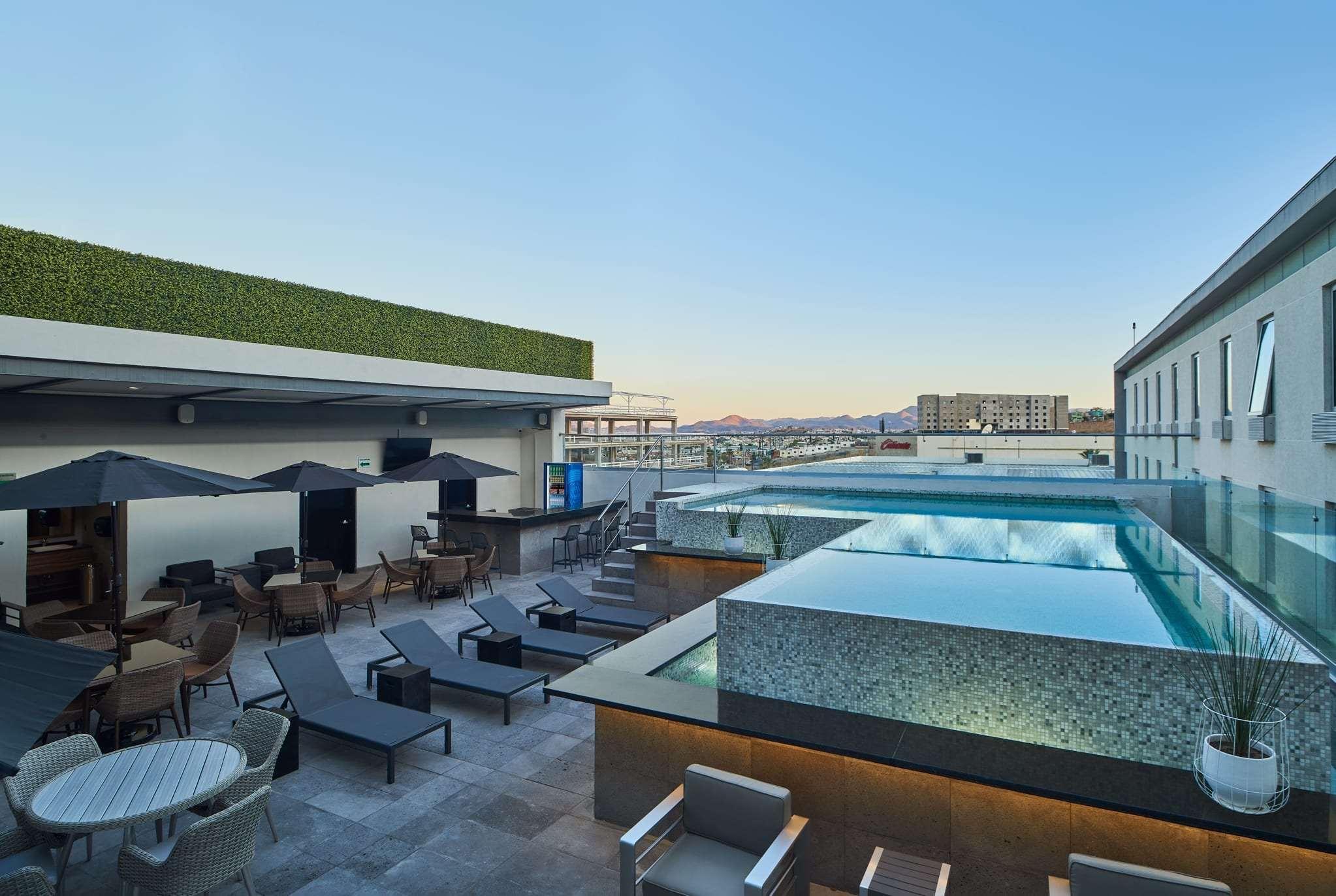 Hotel Four Points By Sheraton Uno