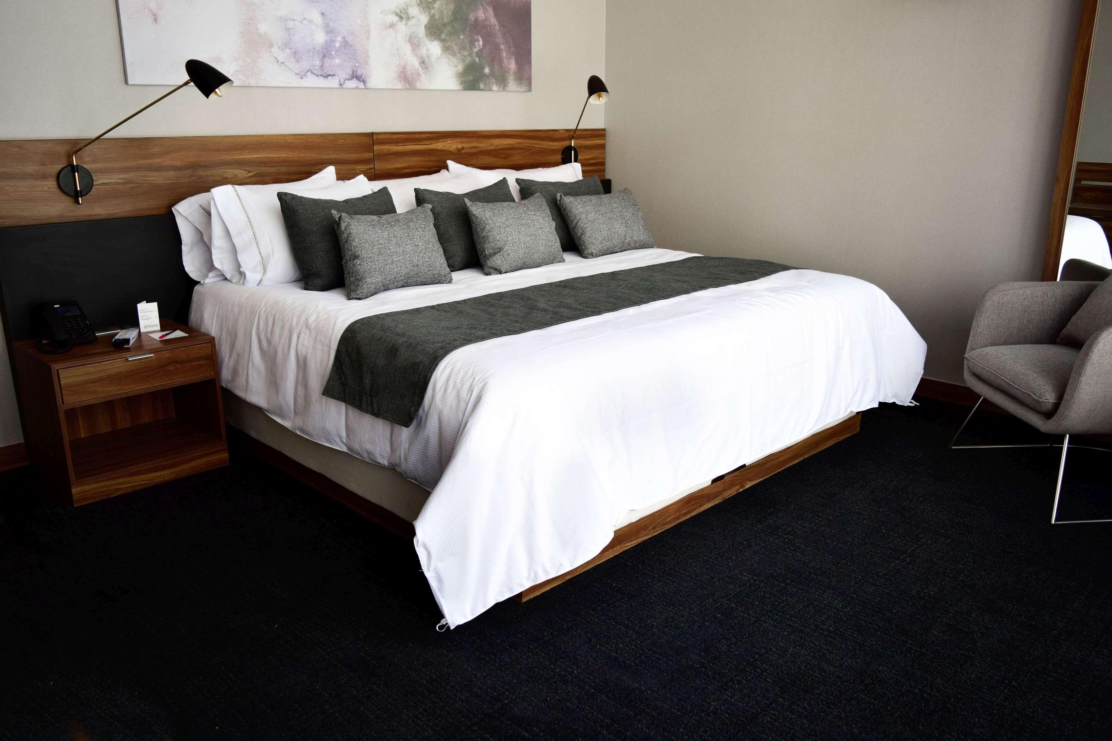 Four Points By Sheraton Uno Hotel