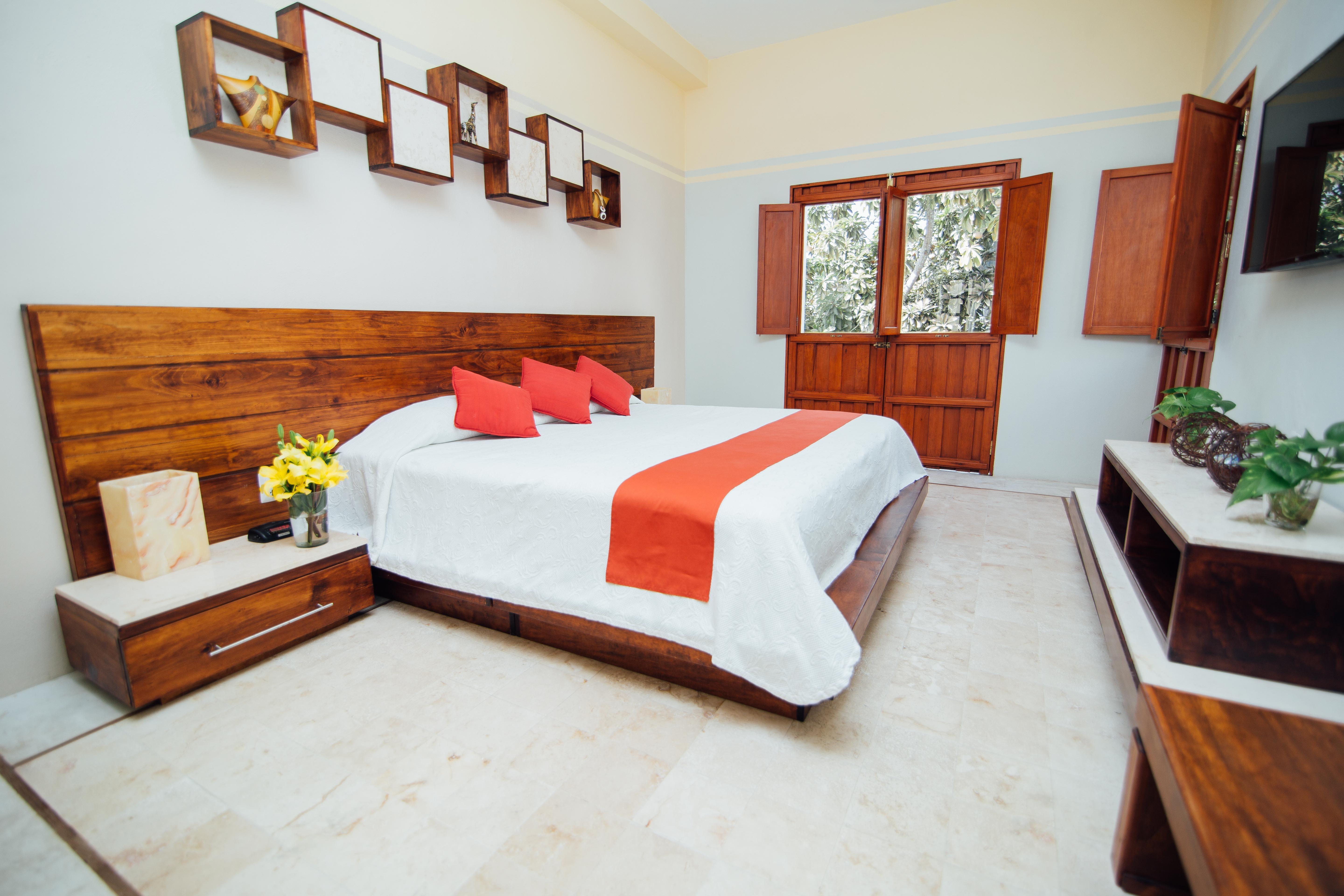 Hotel Meson Del Marques 5*