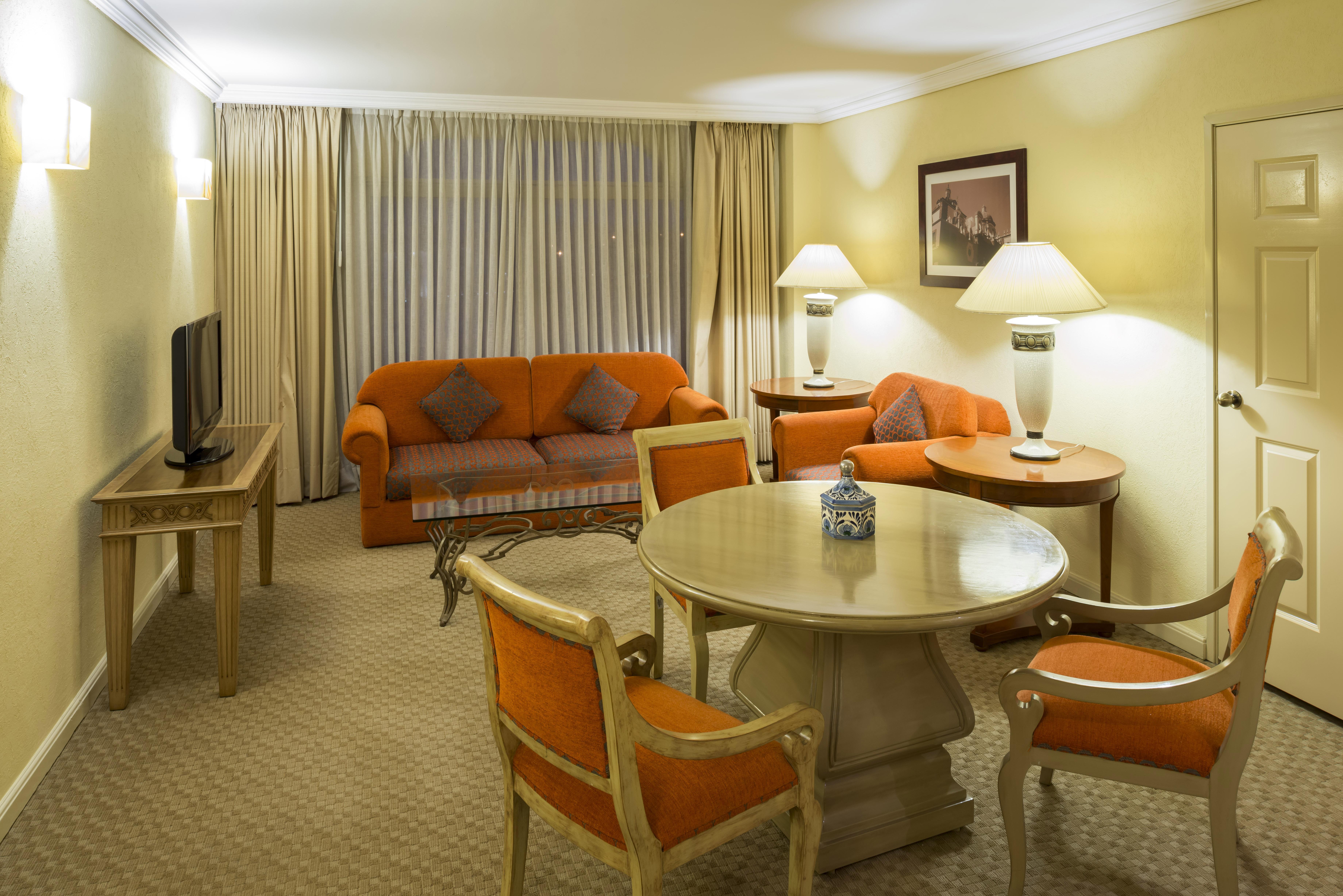 Hotel Camino Real Angelopolis 5*