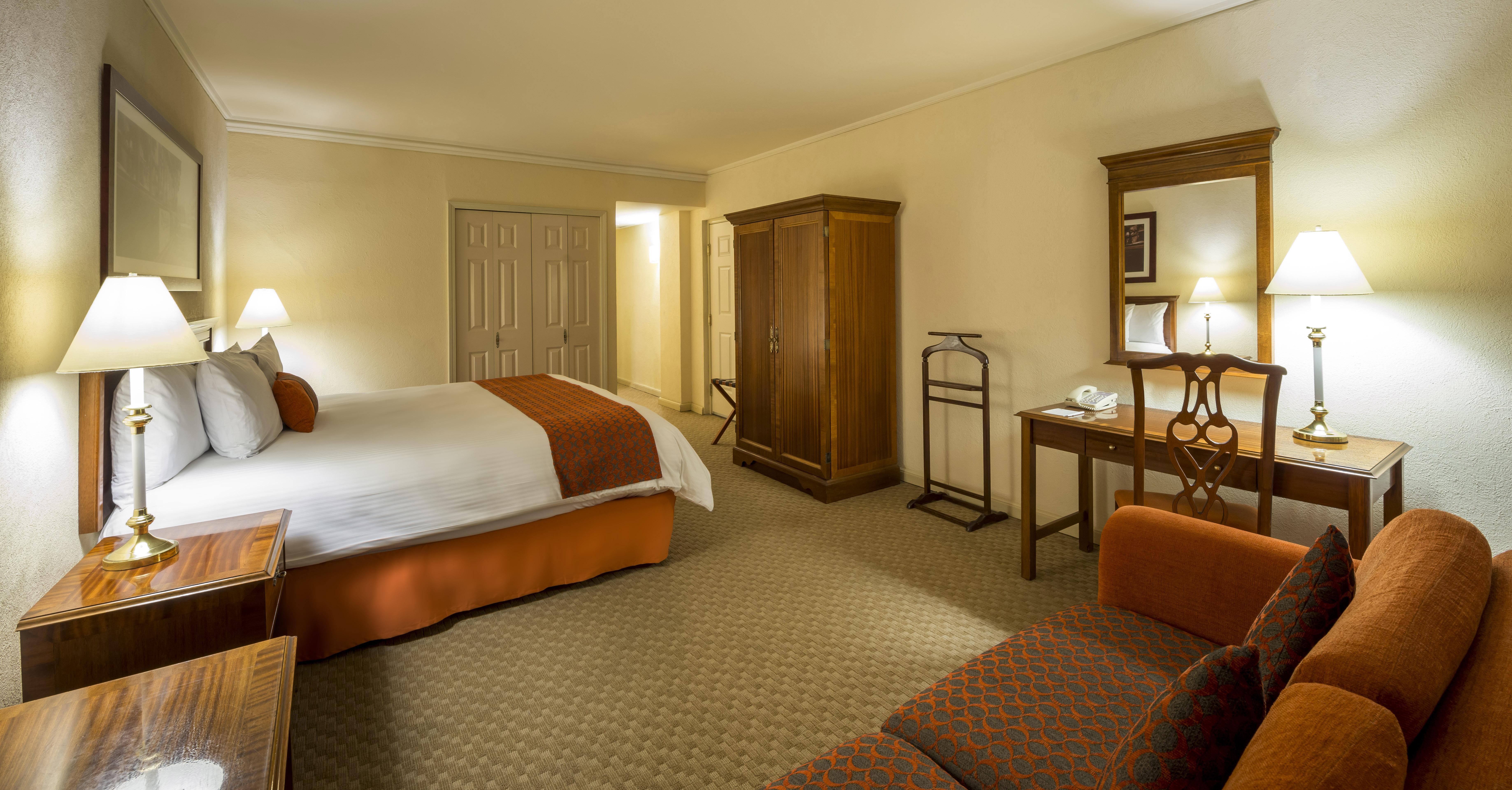 Camino Real Angelopolis Hotel
