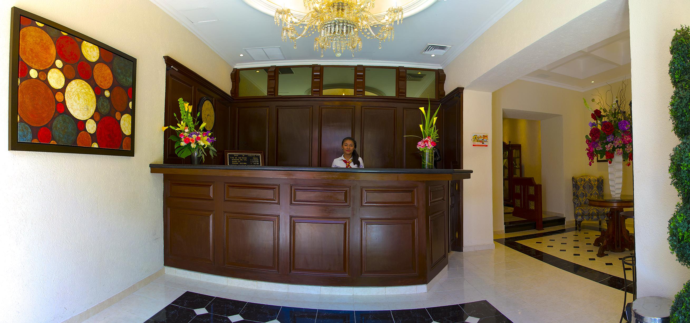Hotel Plaza Colonial 4*