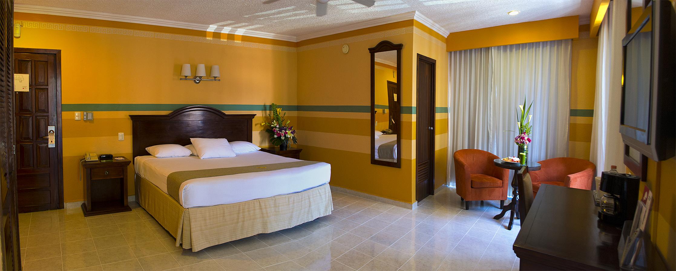 Plaza Colonial Hotel