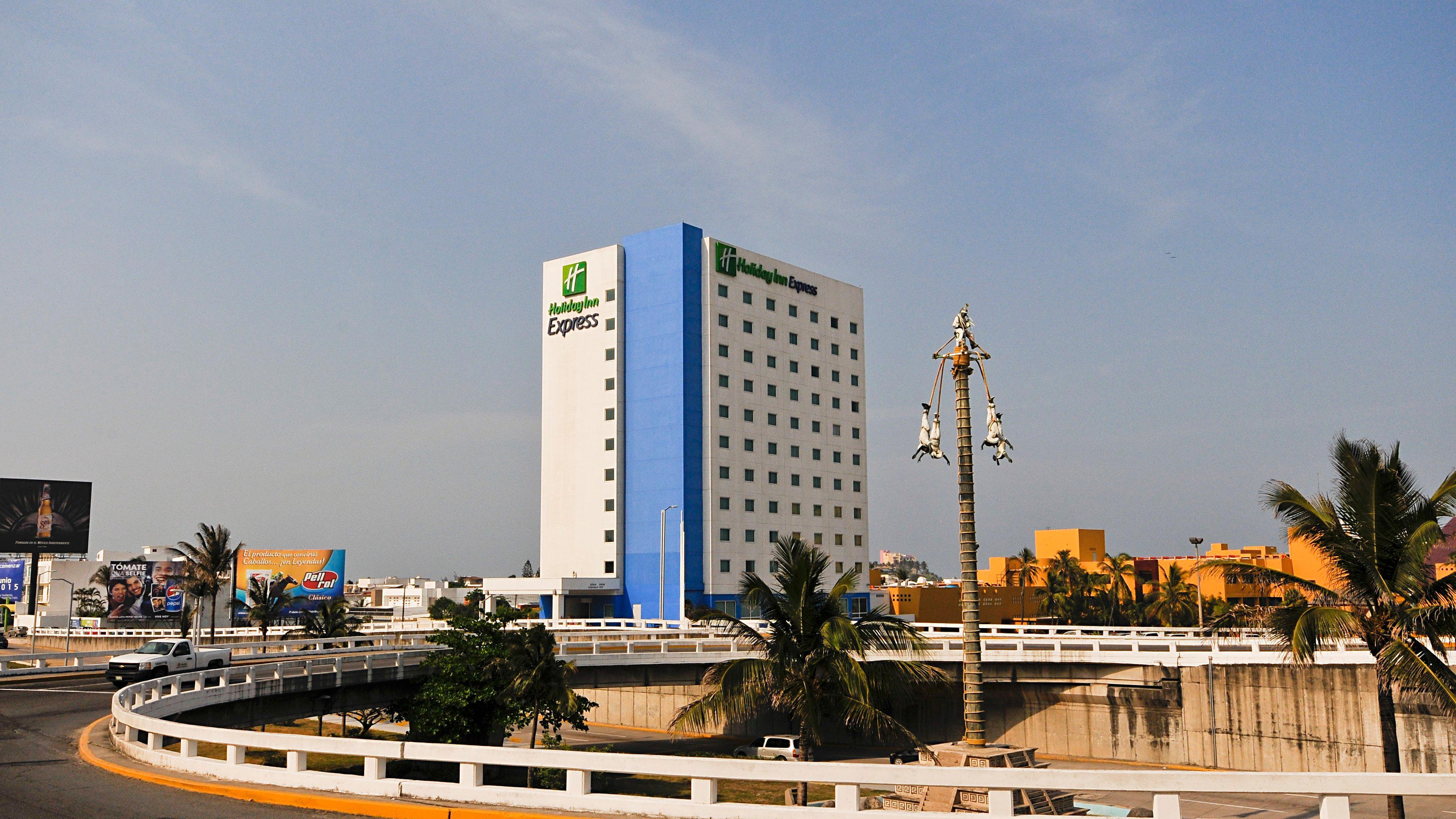 Express Boca Del Rio By Ihg Hotel 4*