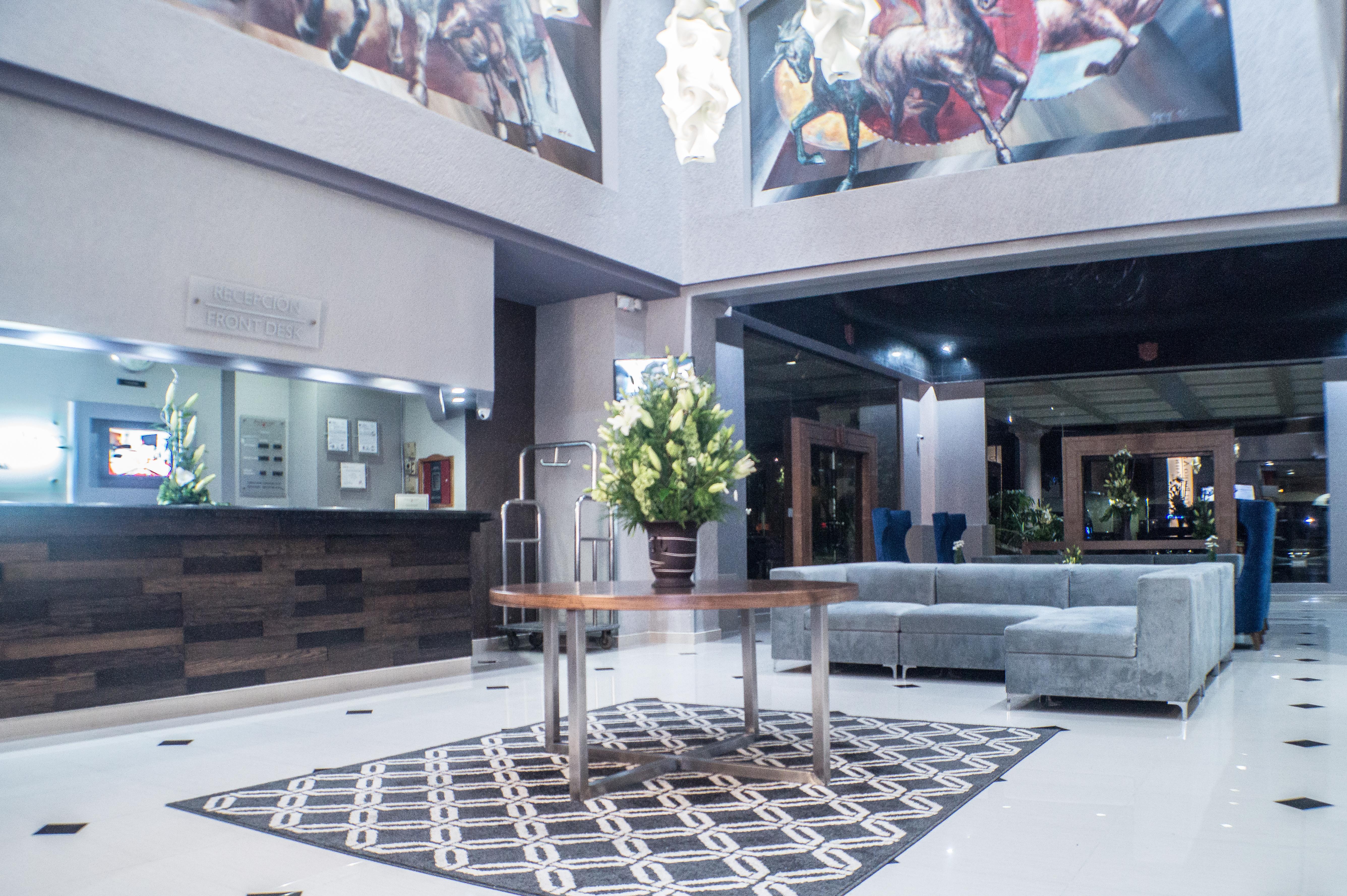 Pueblo Amigo Plaza Y Casino Hotel 4*