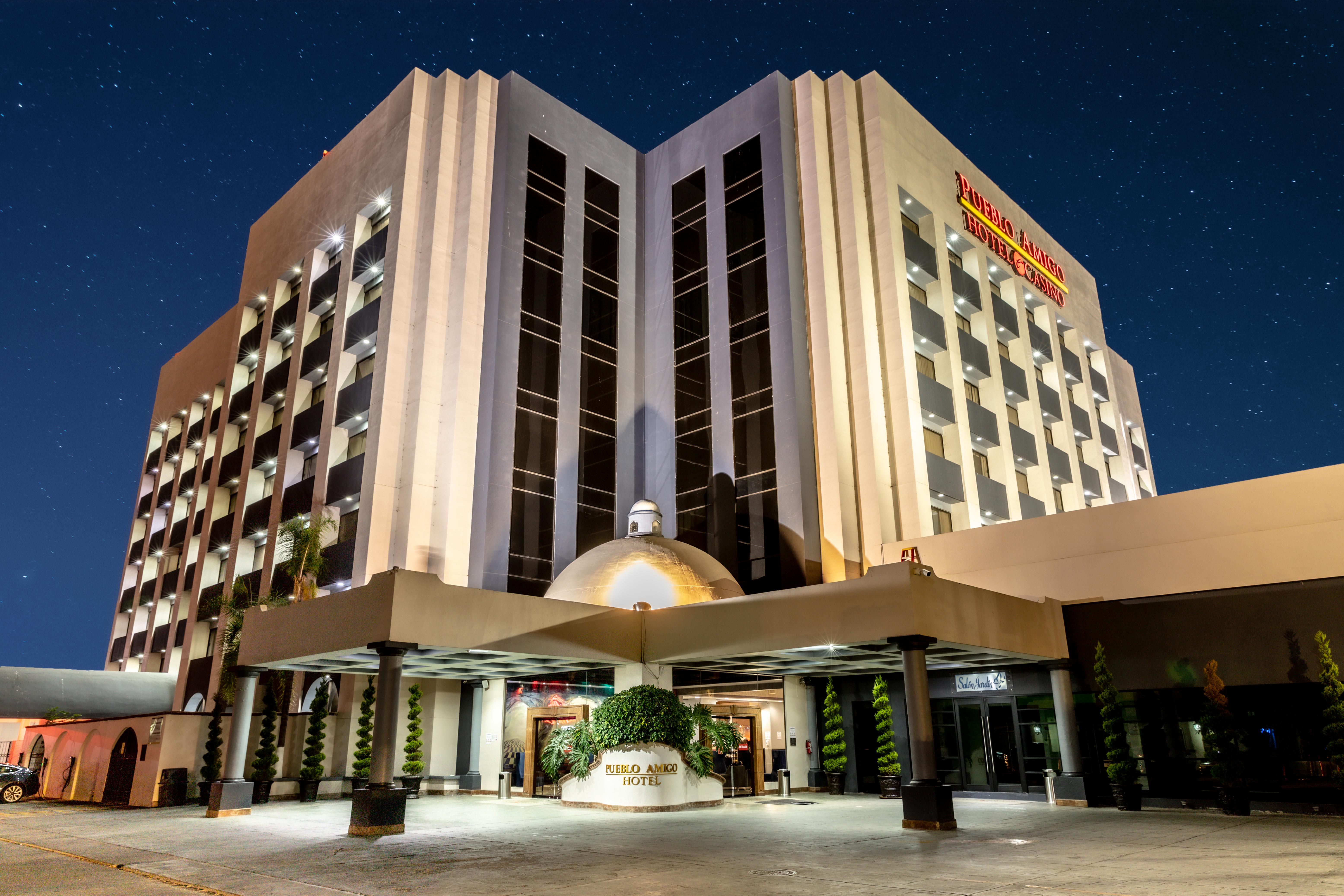 Hotel Pueblo Amigo Plaza Y Casino