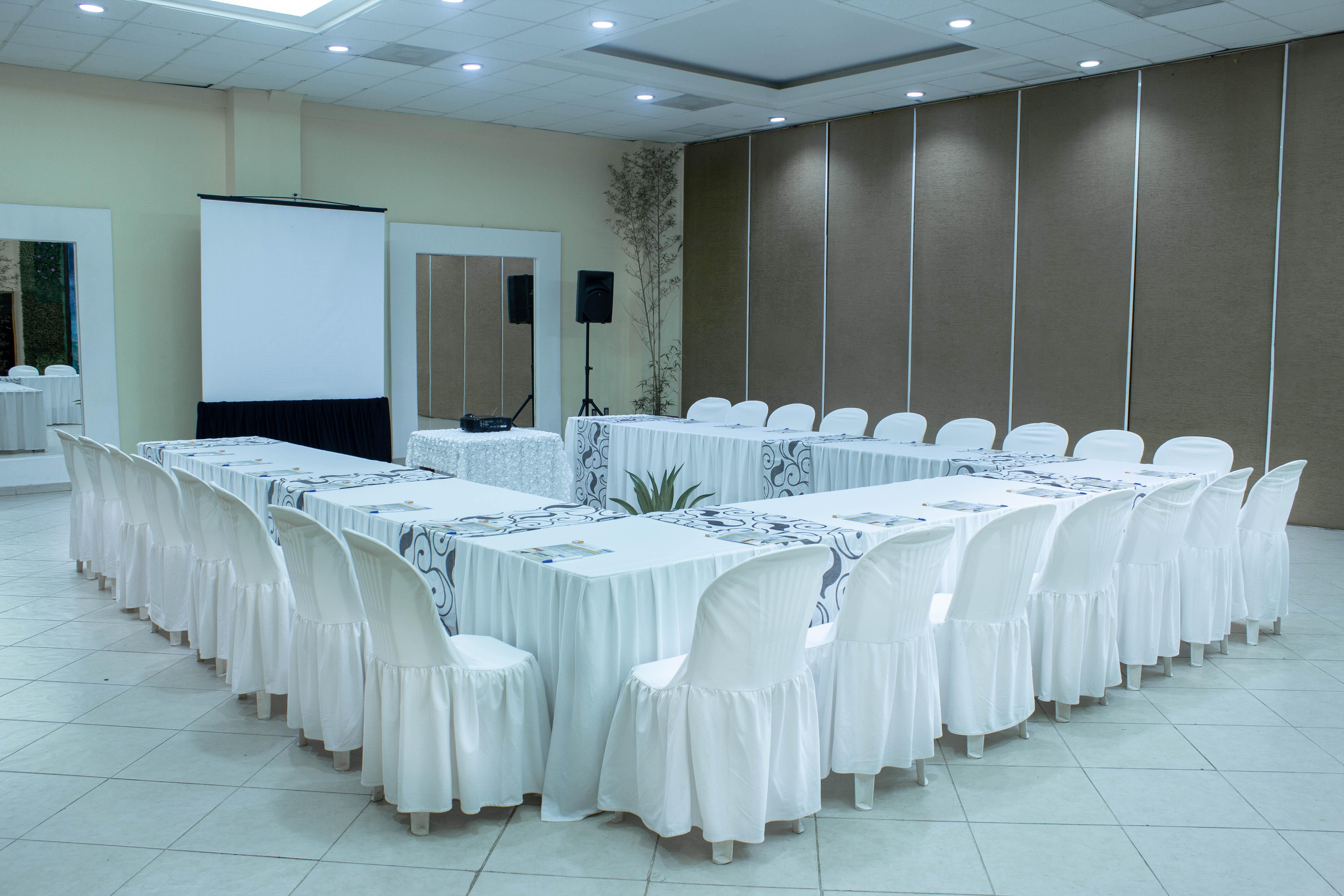 Castillo Huatulco & Club