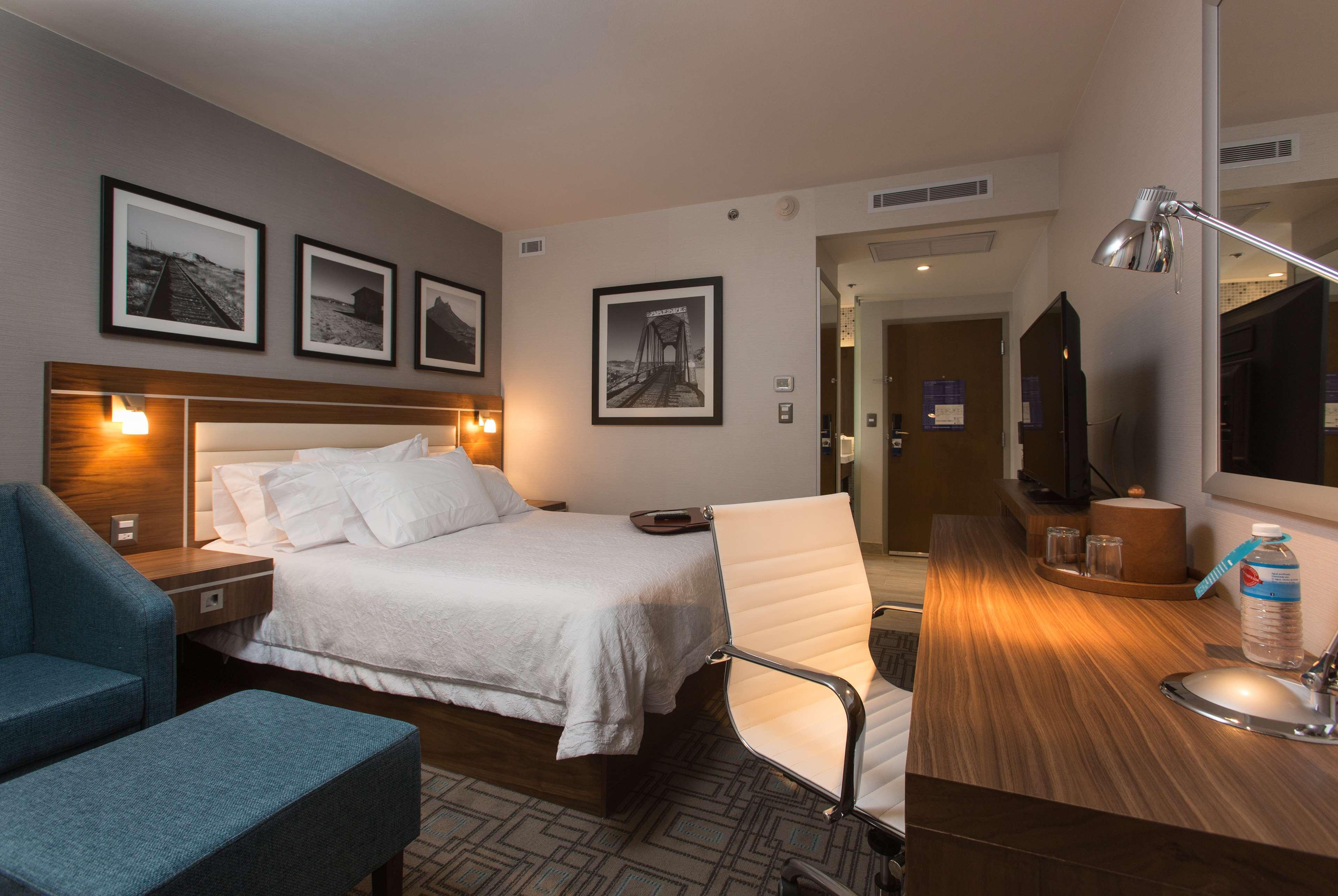 Hotel Hampton By Hilton 3*