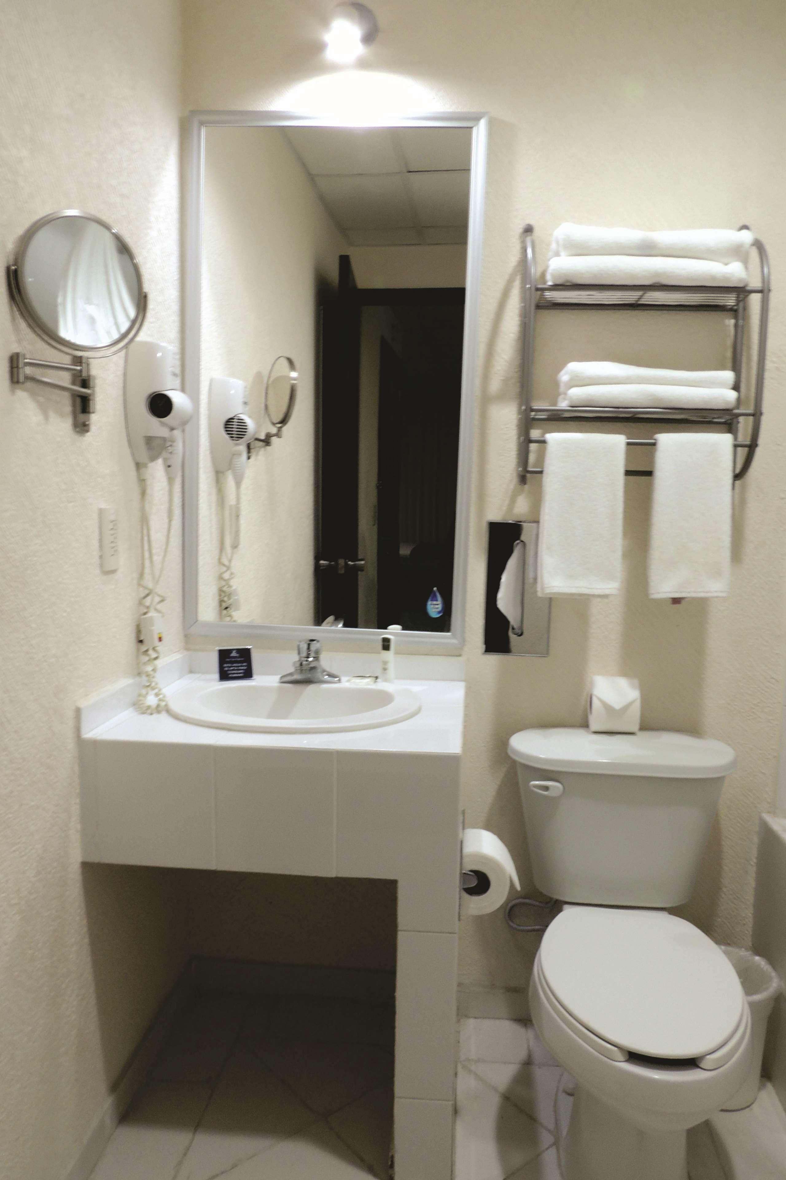 Hotel Western Real Tula Express