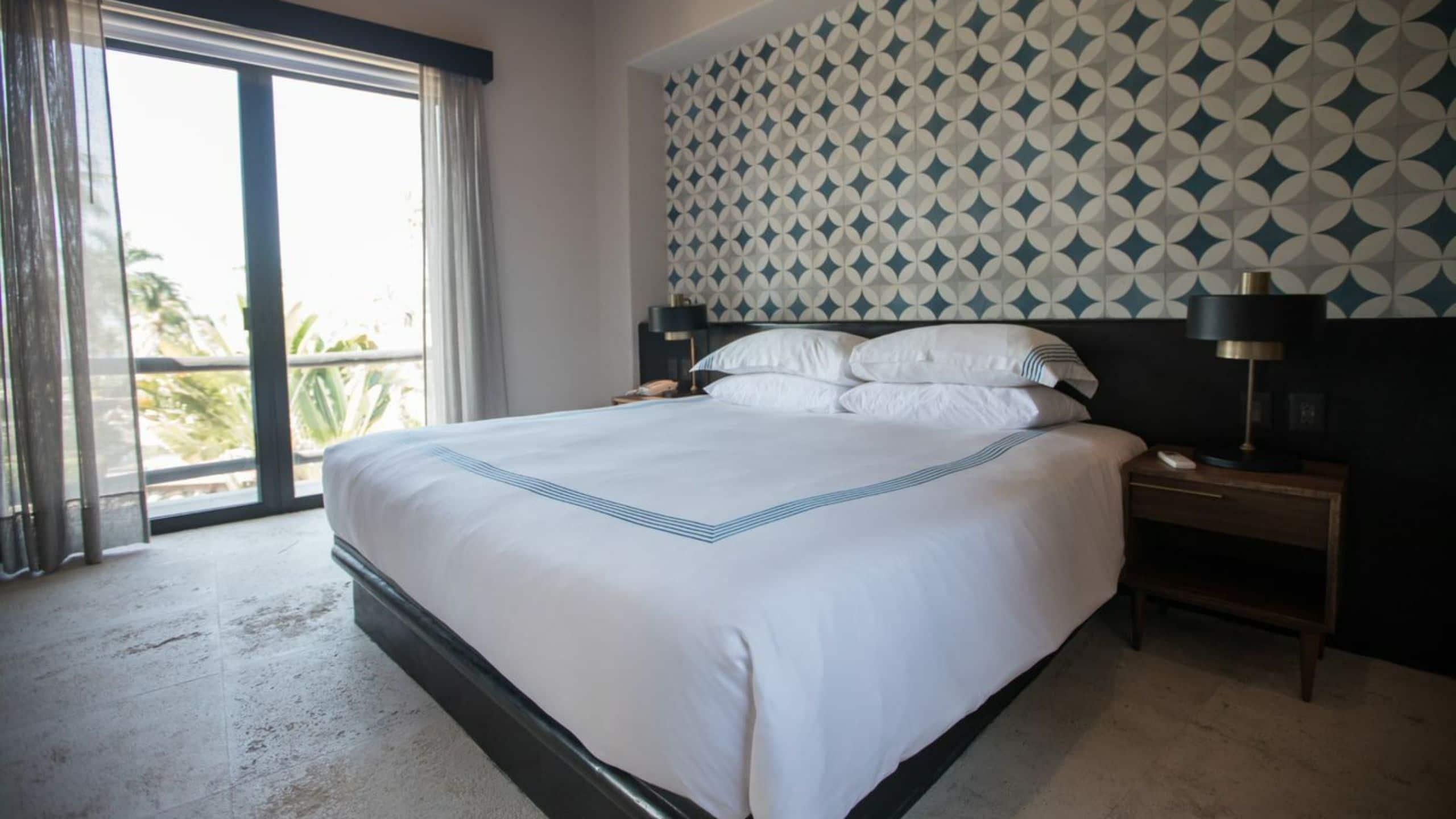 Hotel Thompson Zihuatanejo, A Resort, By Hyatt