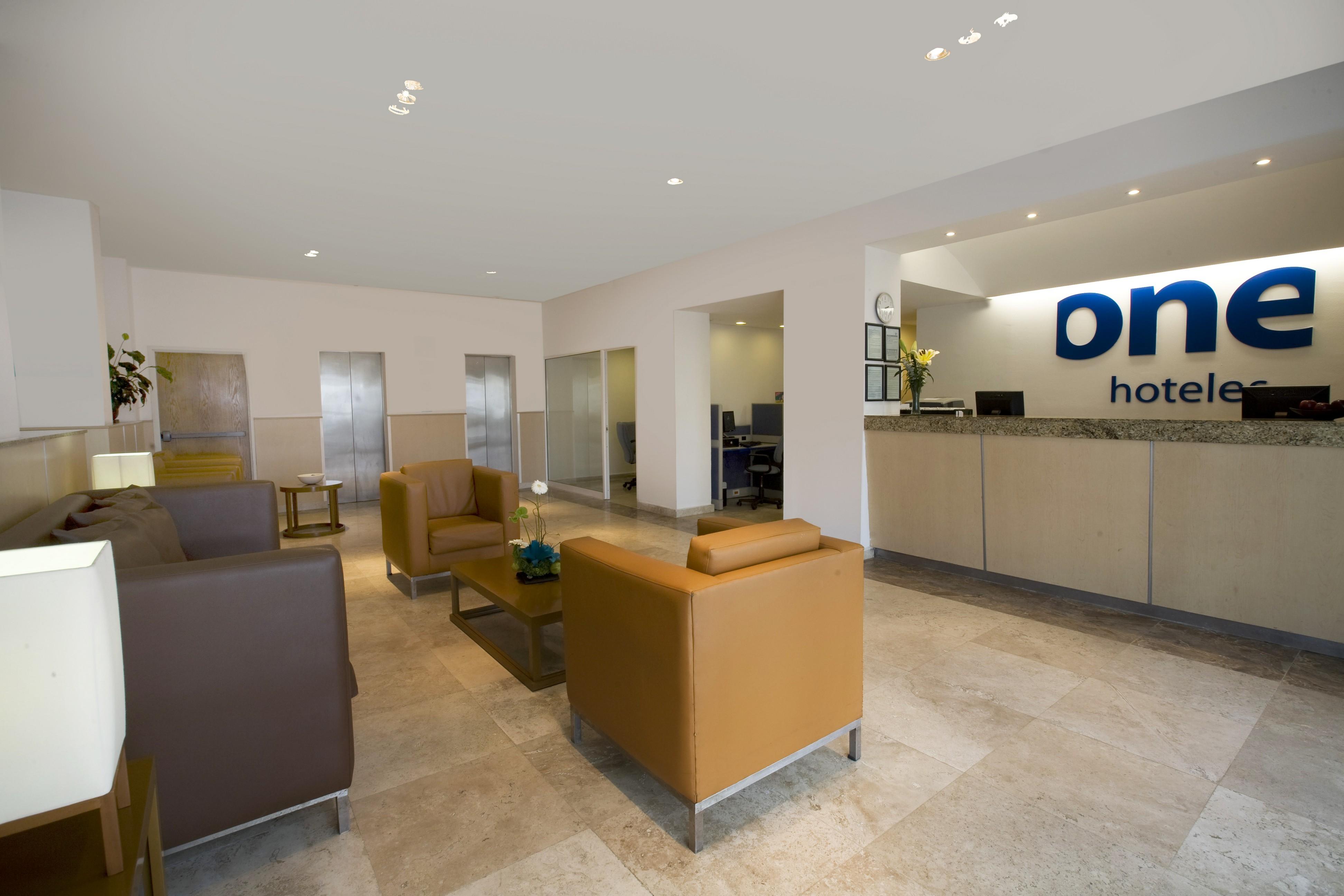 One Forum 3* Coatzacoalcos