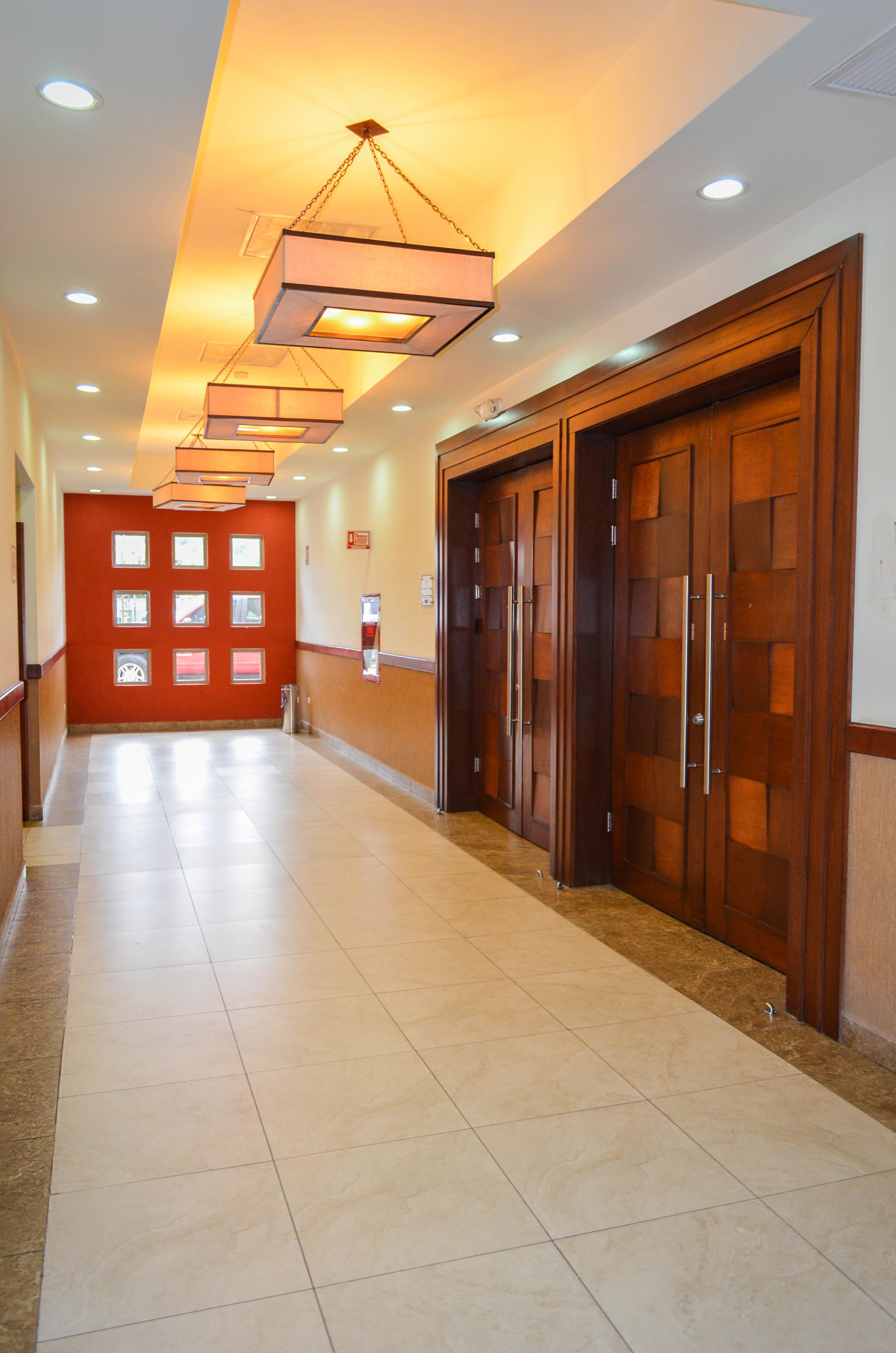 Colonial Hotel