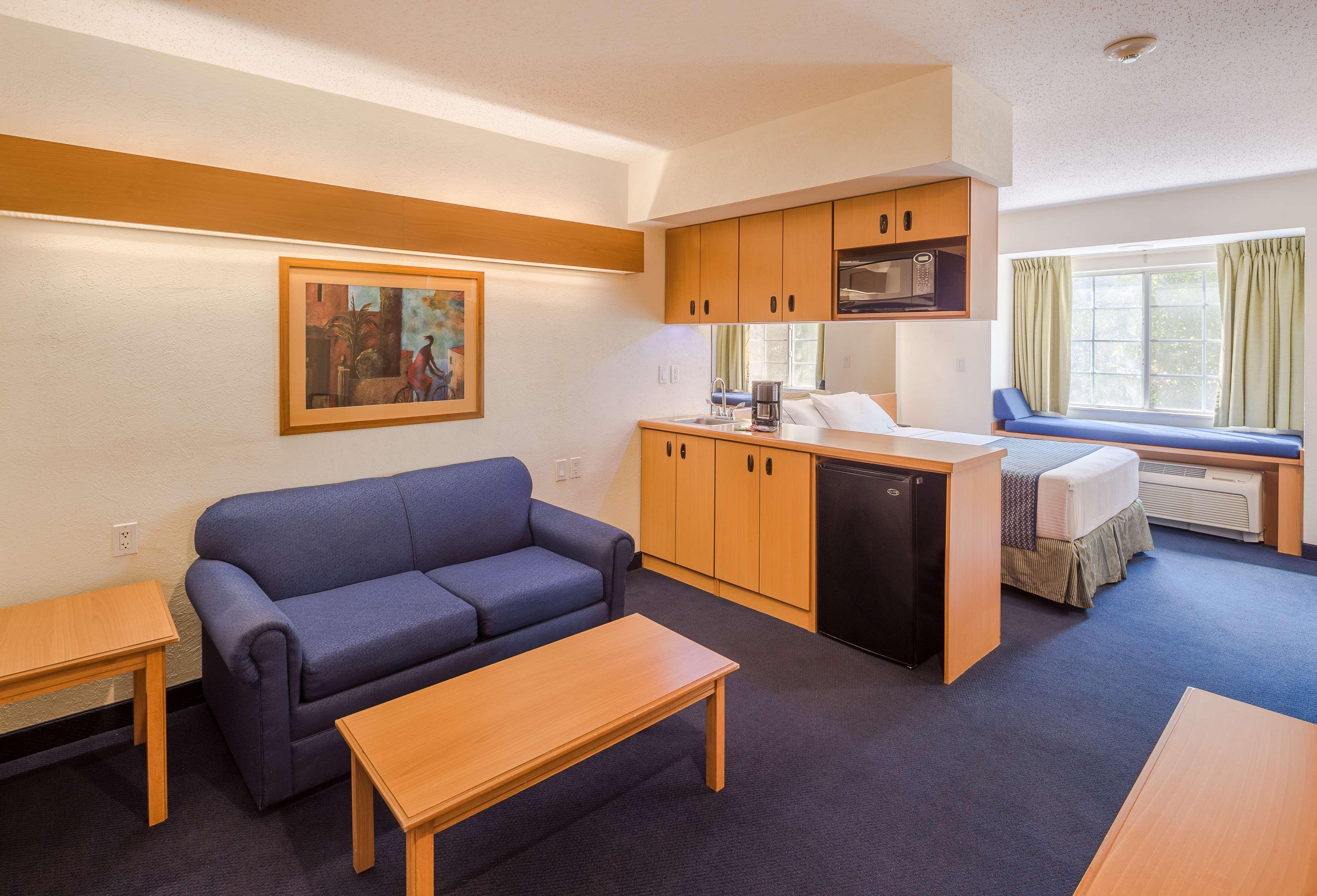 Microtel & By Wyndham Hotel Culiacan