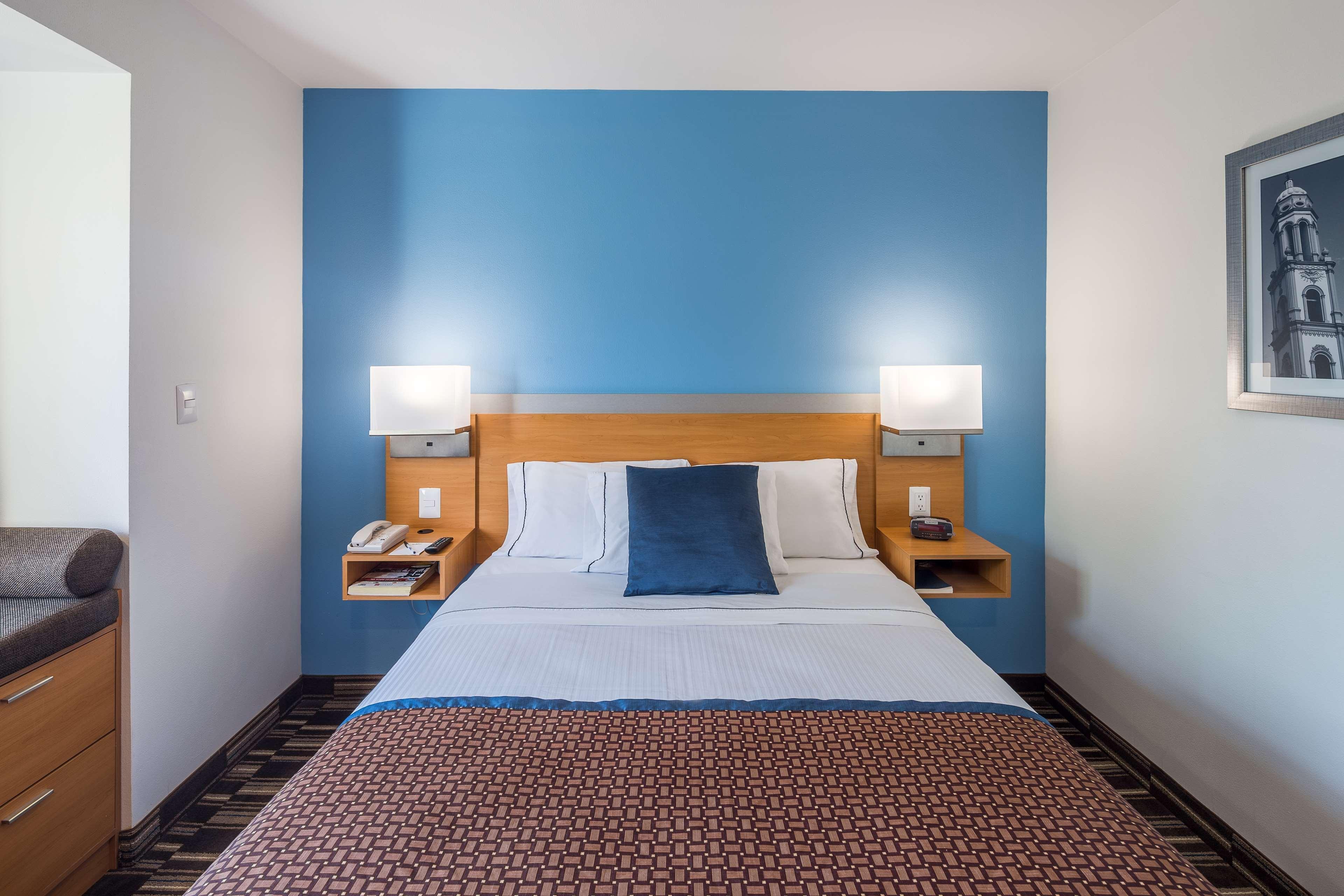 Microtel & By Wyndham 3*