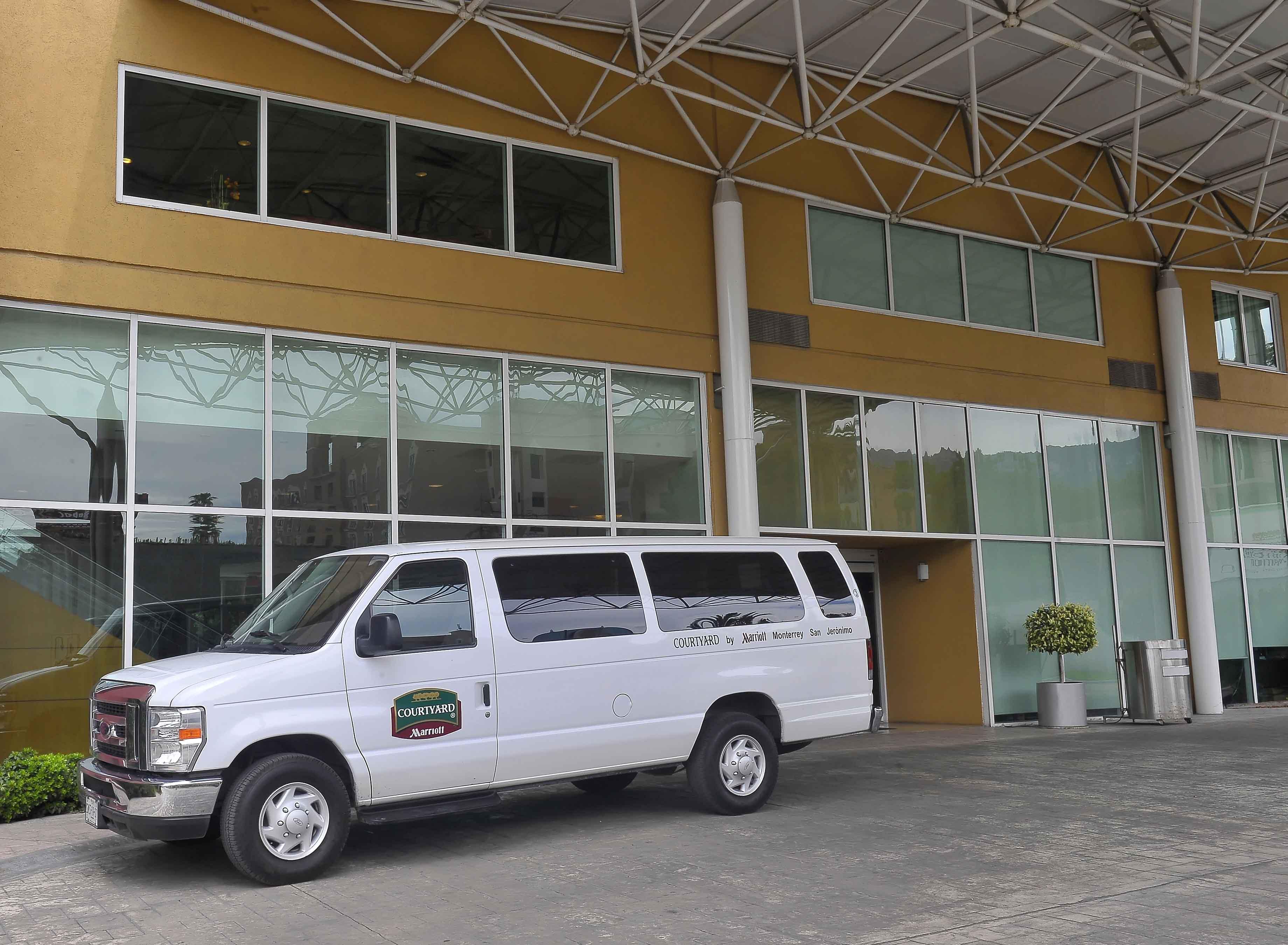 Courtyard San Jeronimo 4*