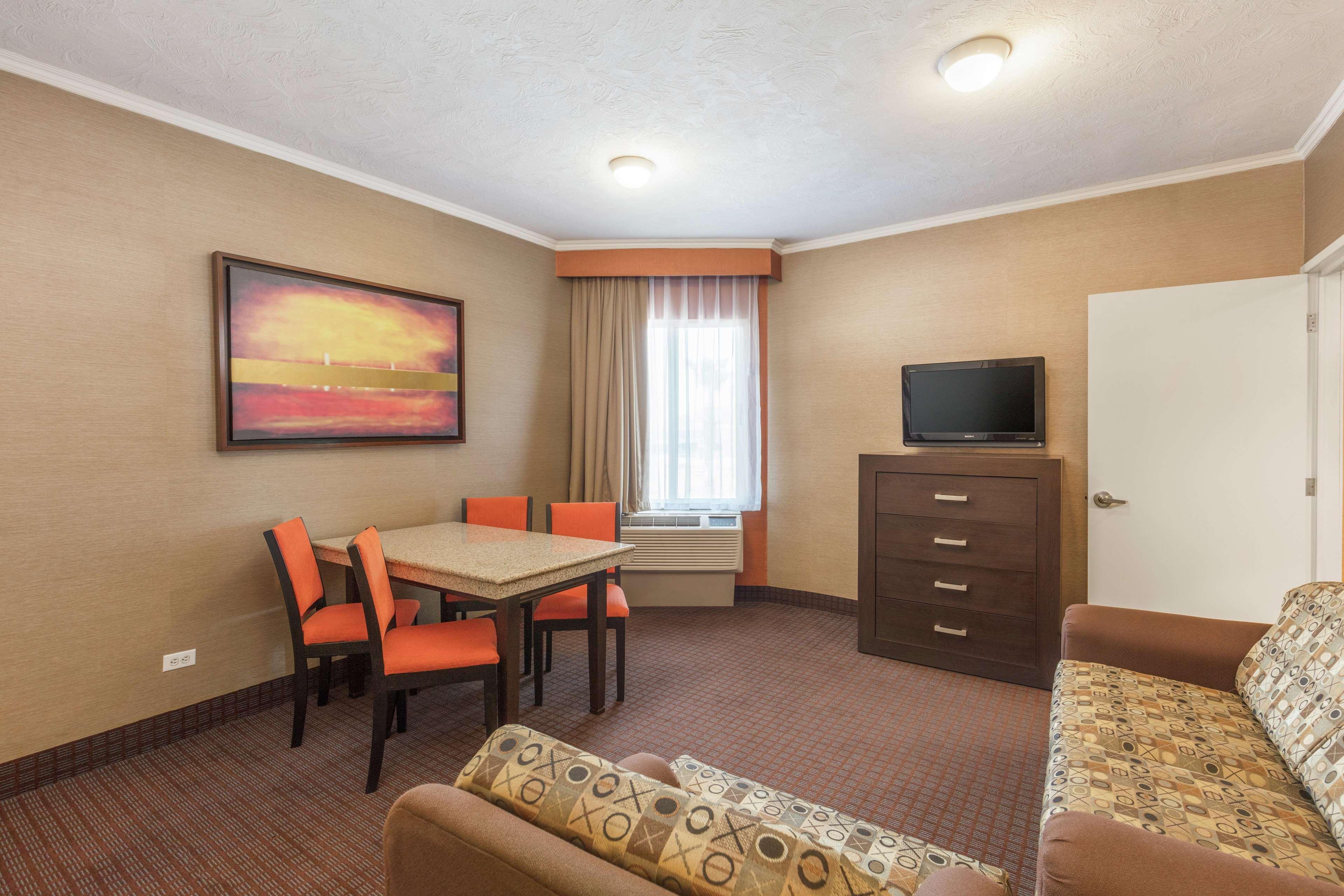 Doubletree By Hilton