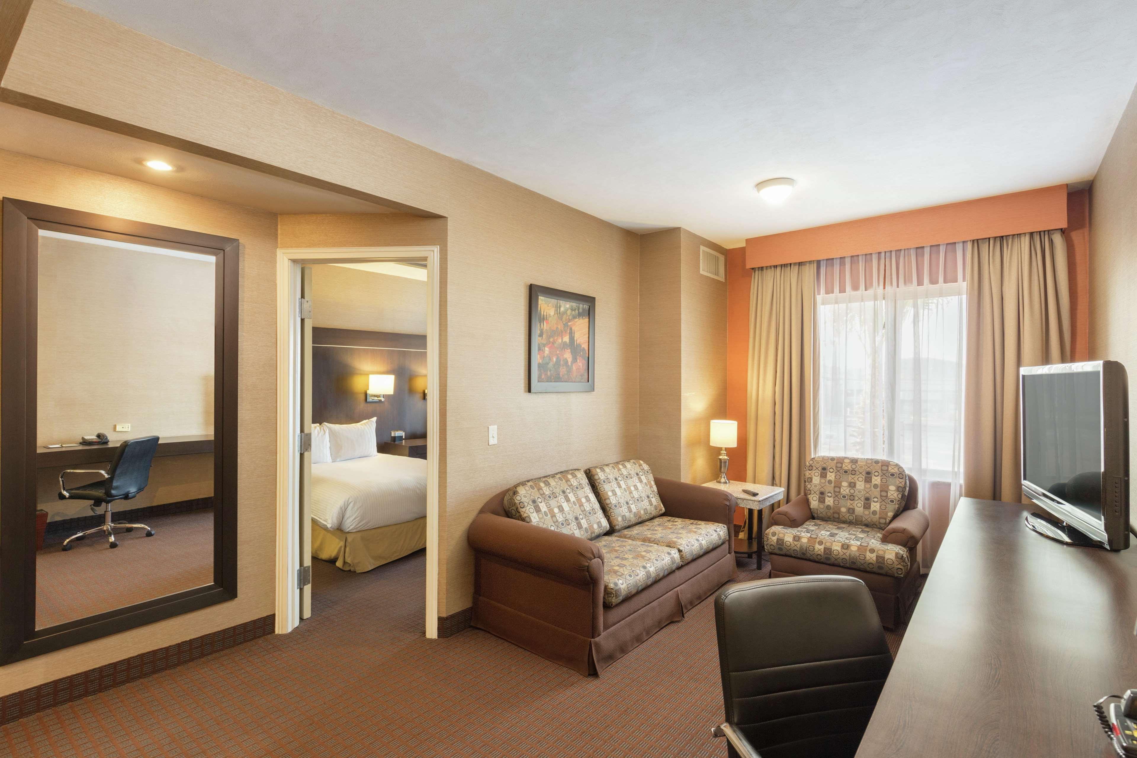 Doubletree By Hilton