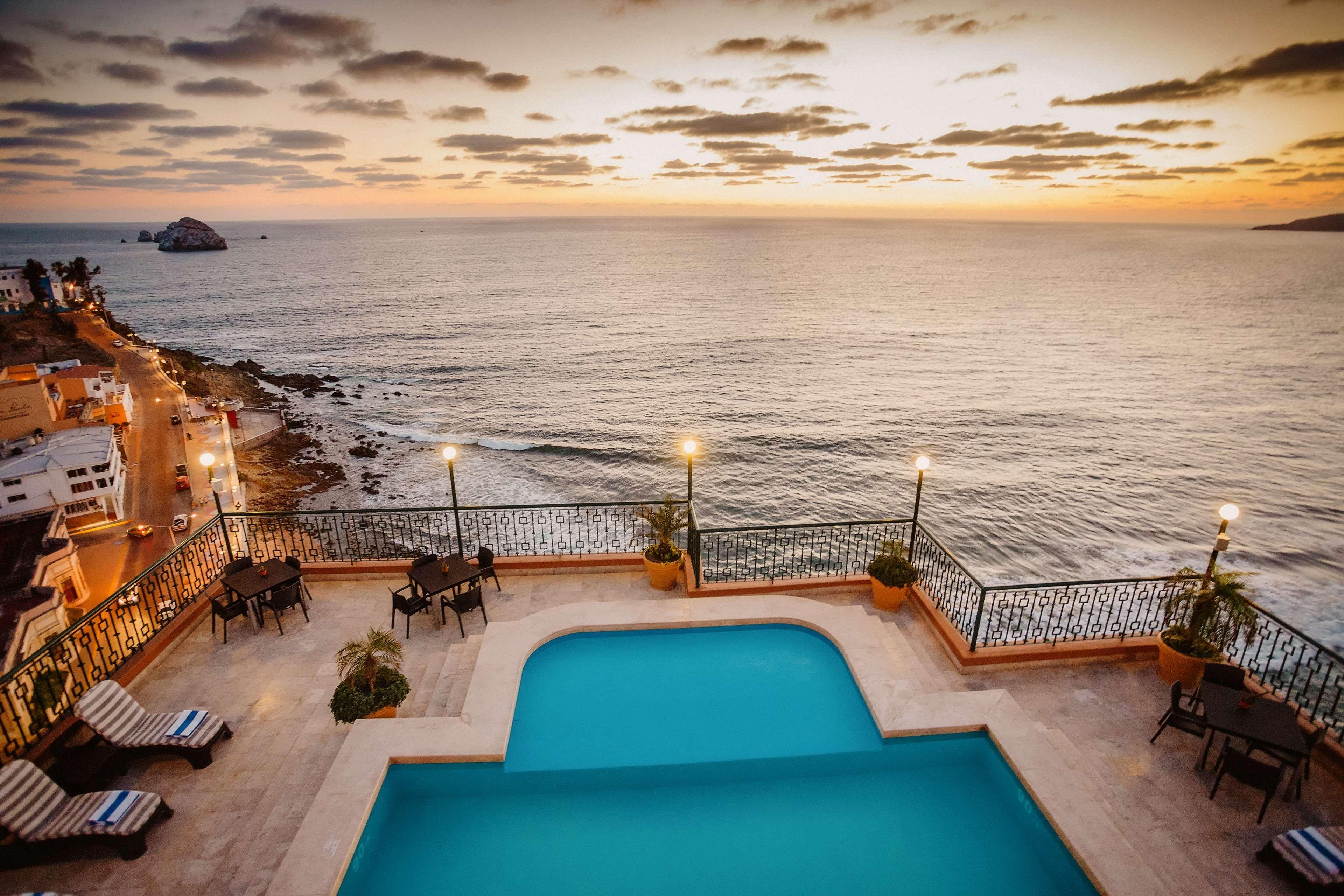 Western Freeman Hotel 3*