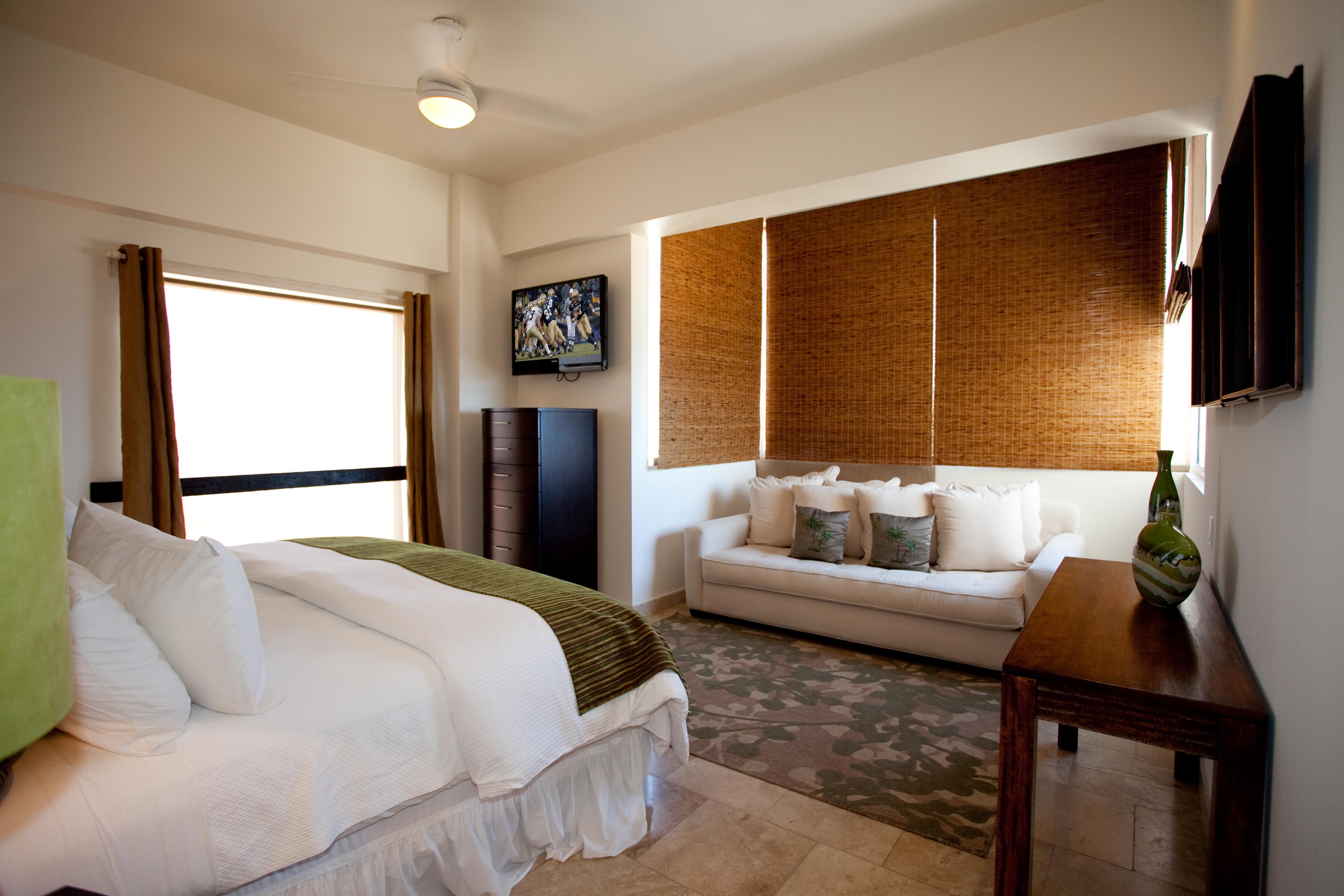 Cabo And 4*