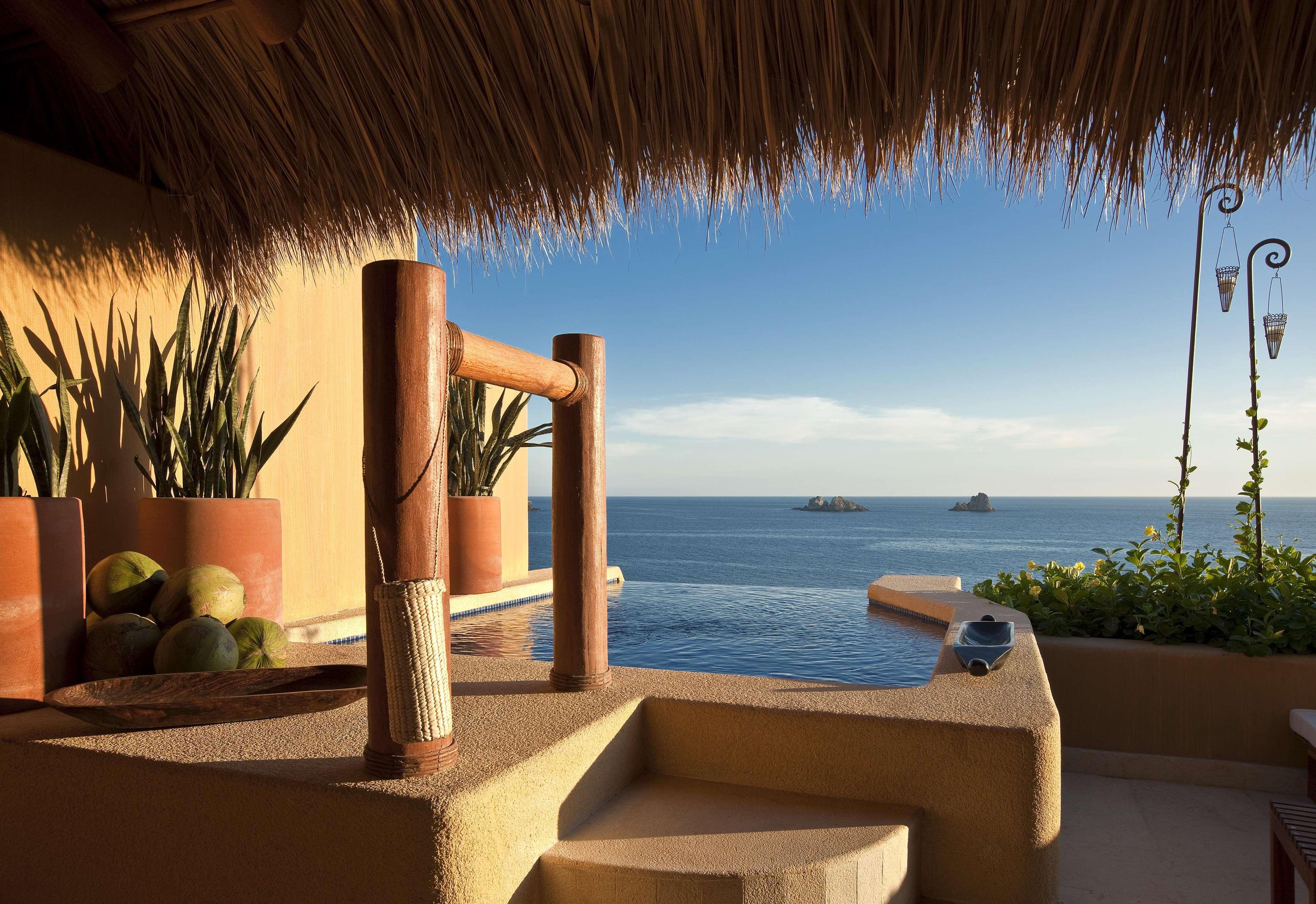 Cala De Mar & Ixtapa Hotel