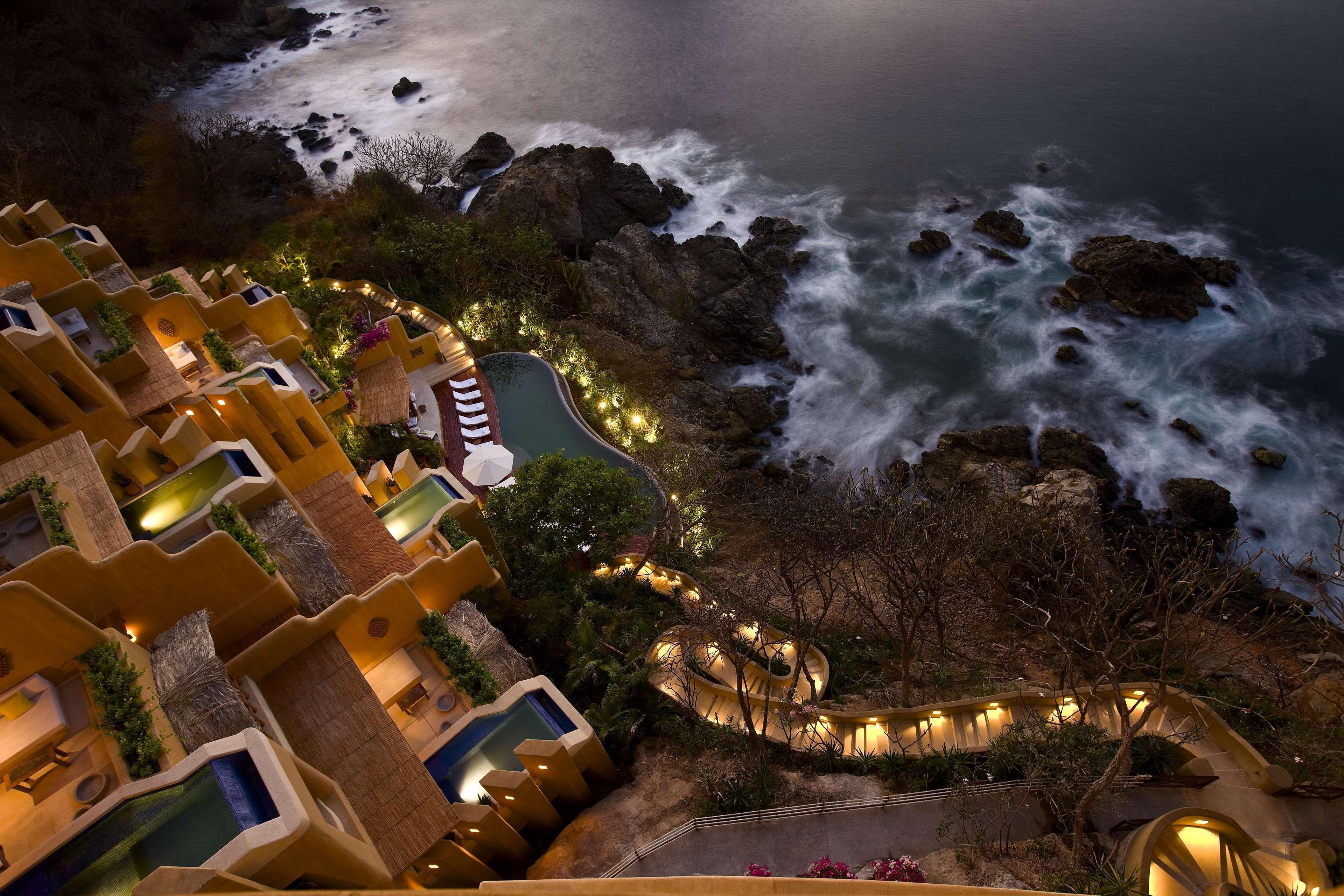 Cala De Mar & Ixtapa Hotel