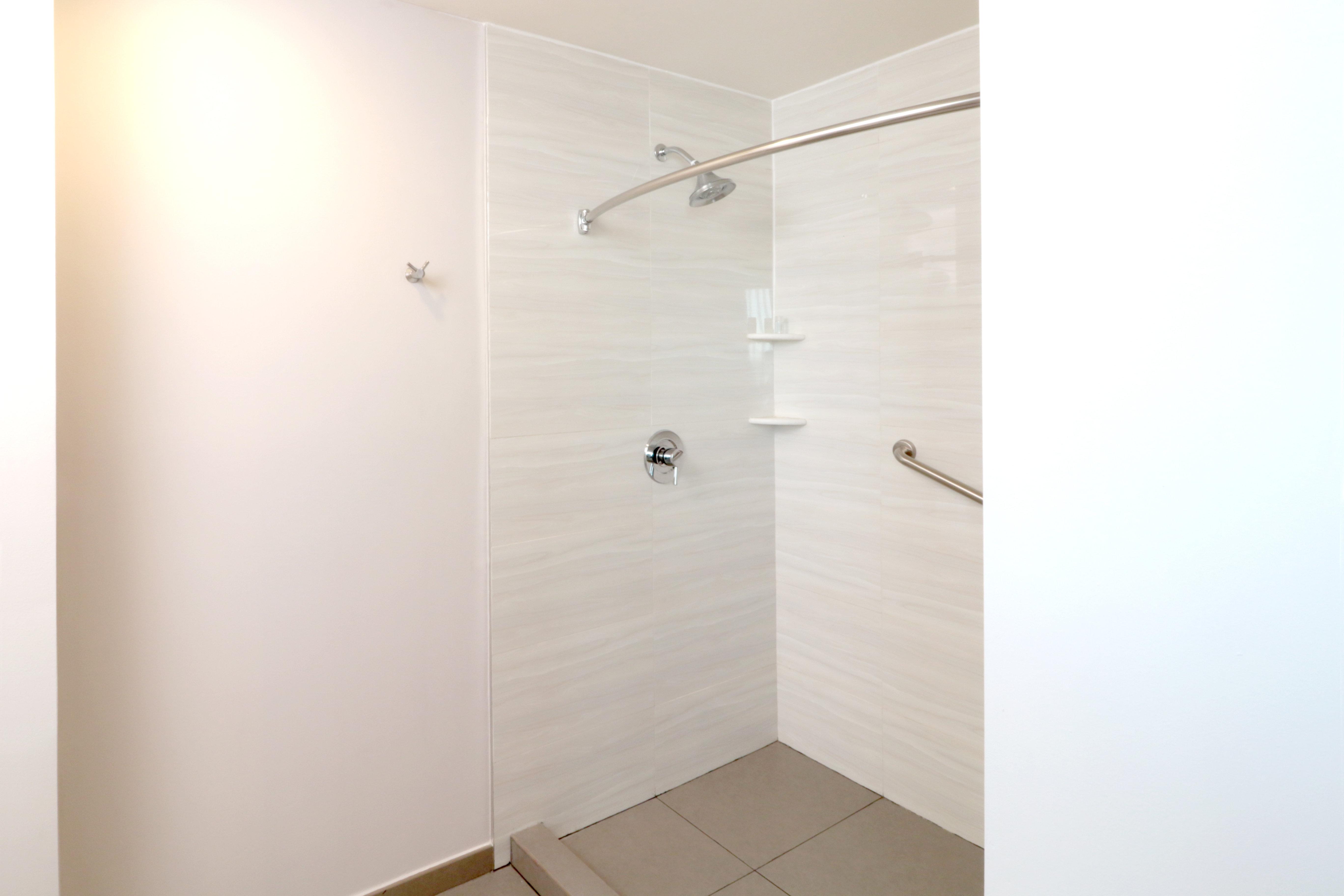 Hotel Express & By Ihg 3*