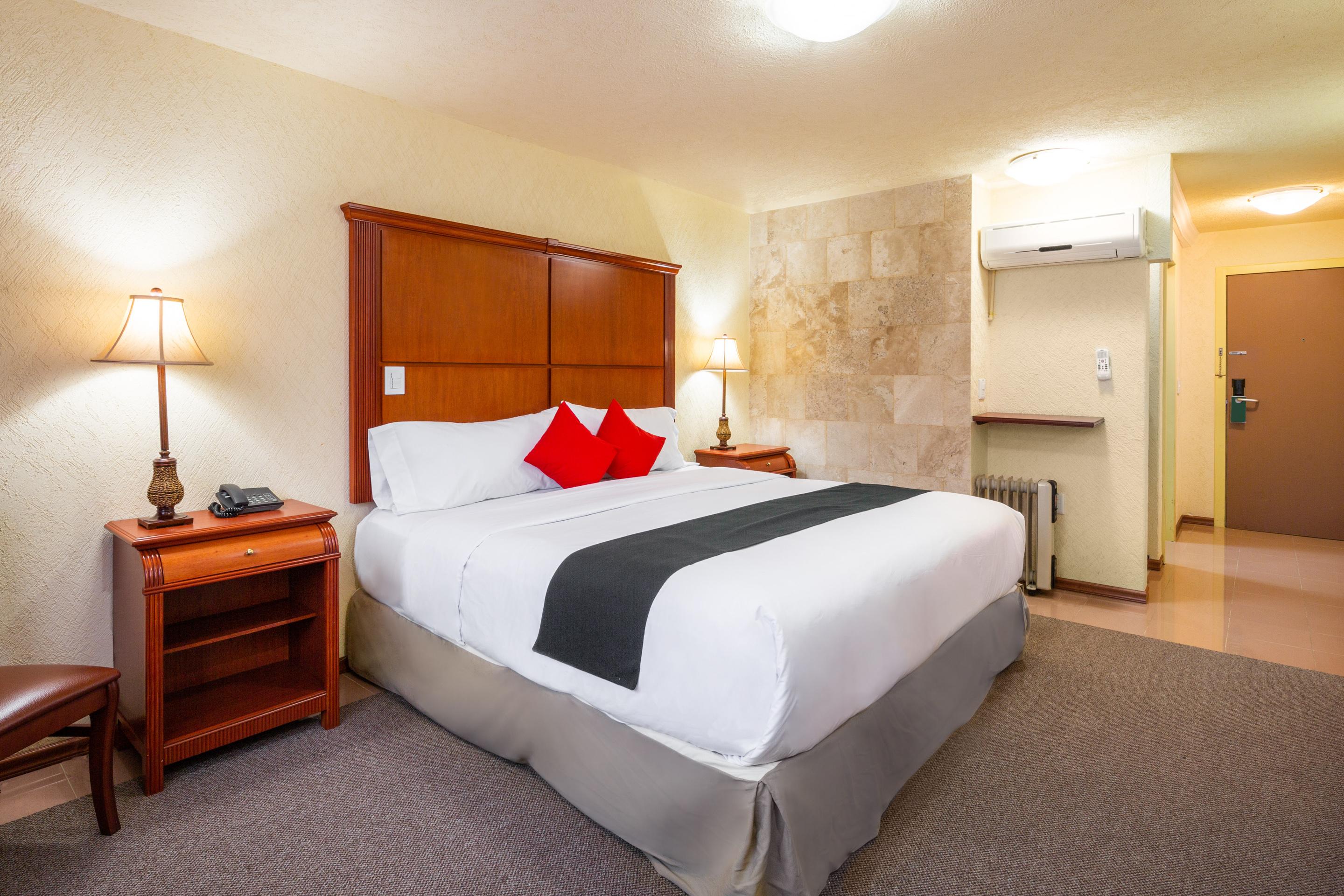 Howard Johnson By Wyndham