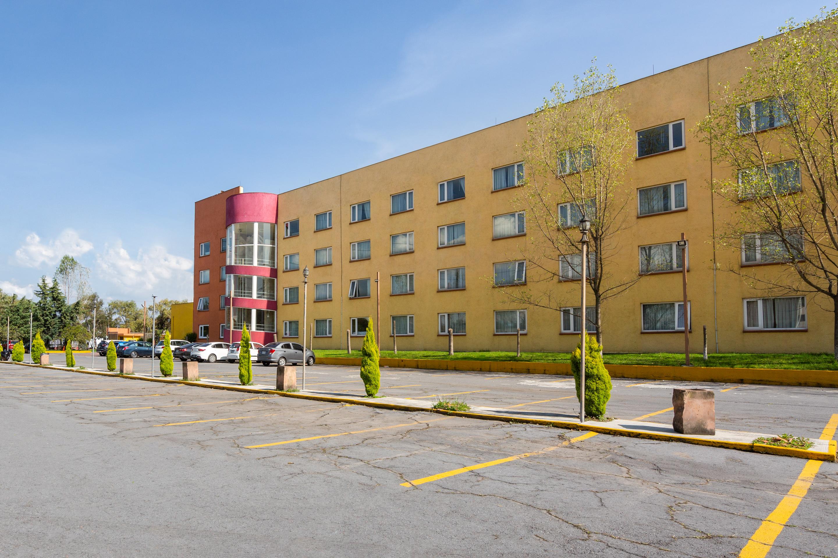 Hotel Howard Johnson By Wyndham Toluca