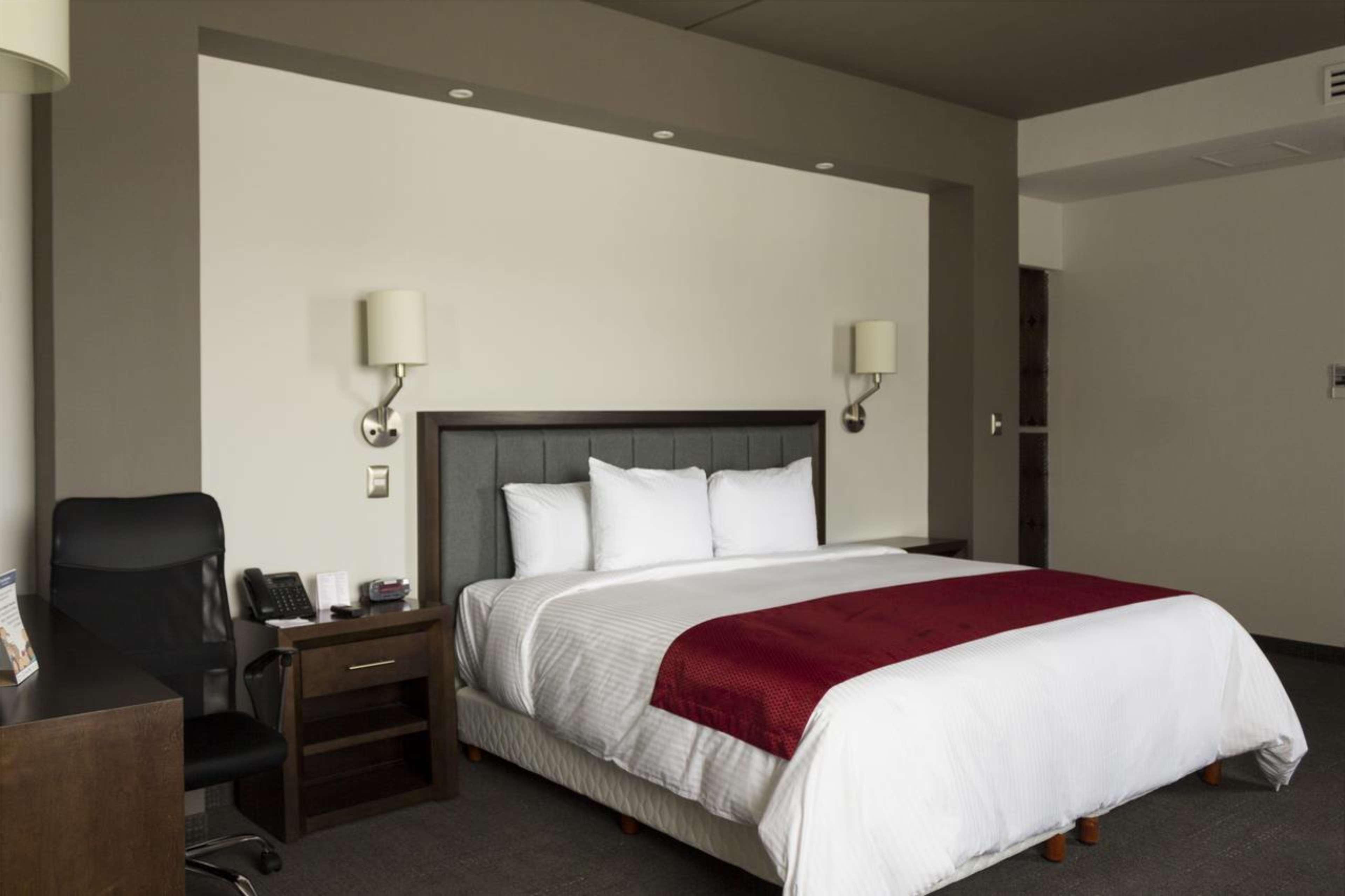Hotel Western Santa Cecilia Pachuca