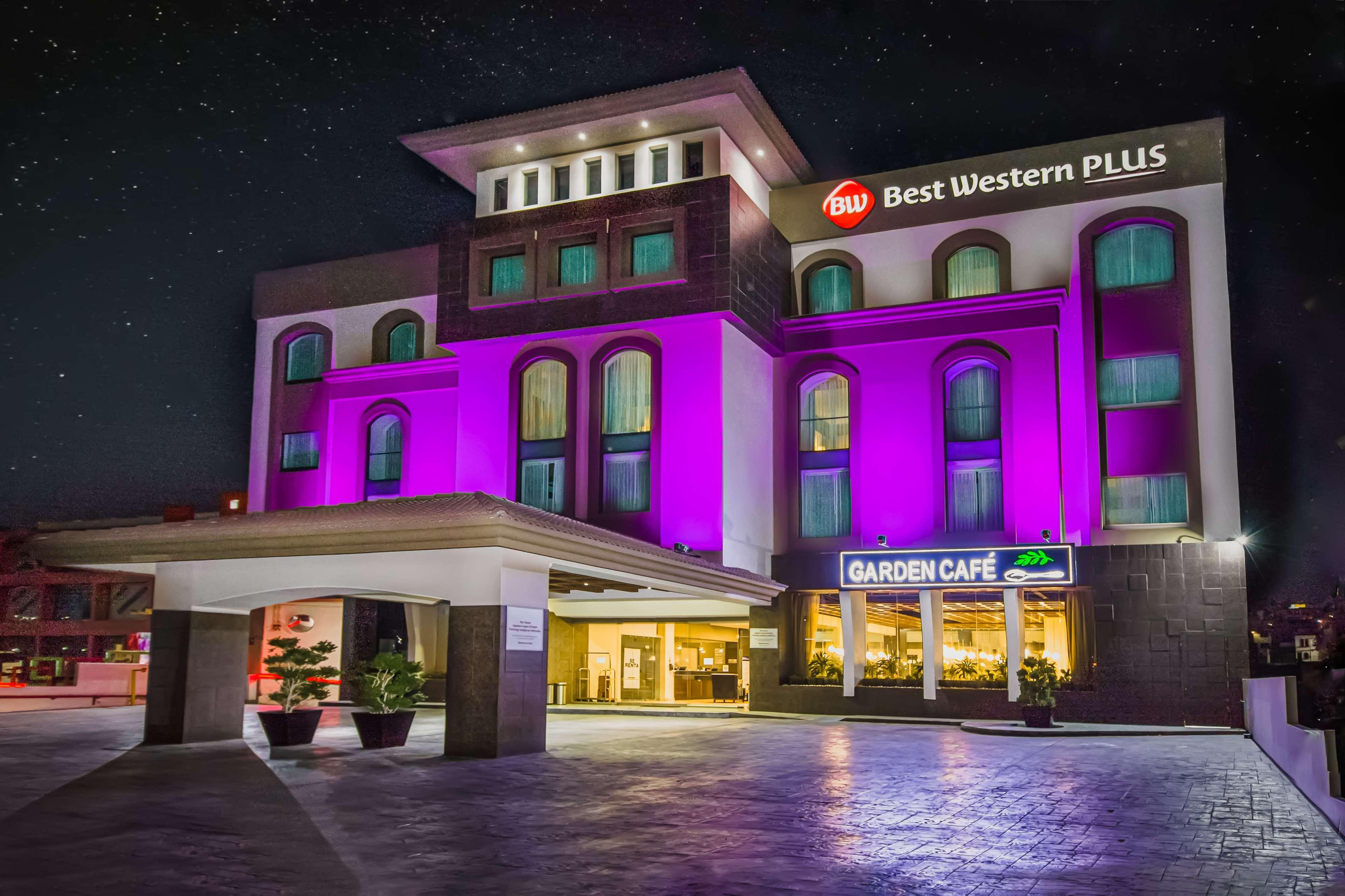 Hotel Western Santa Cecilia