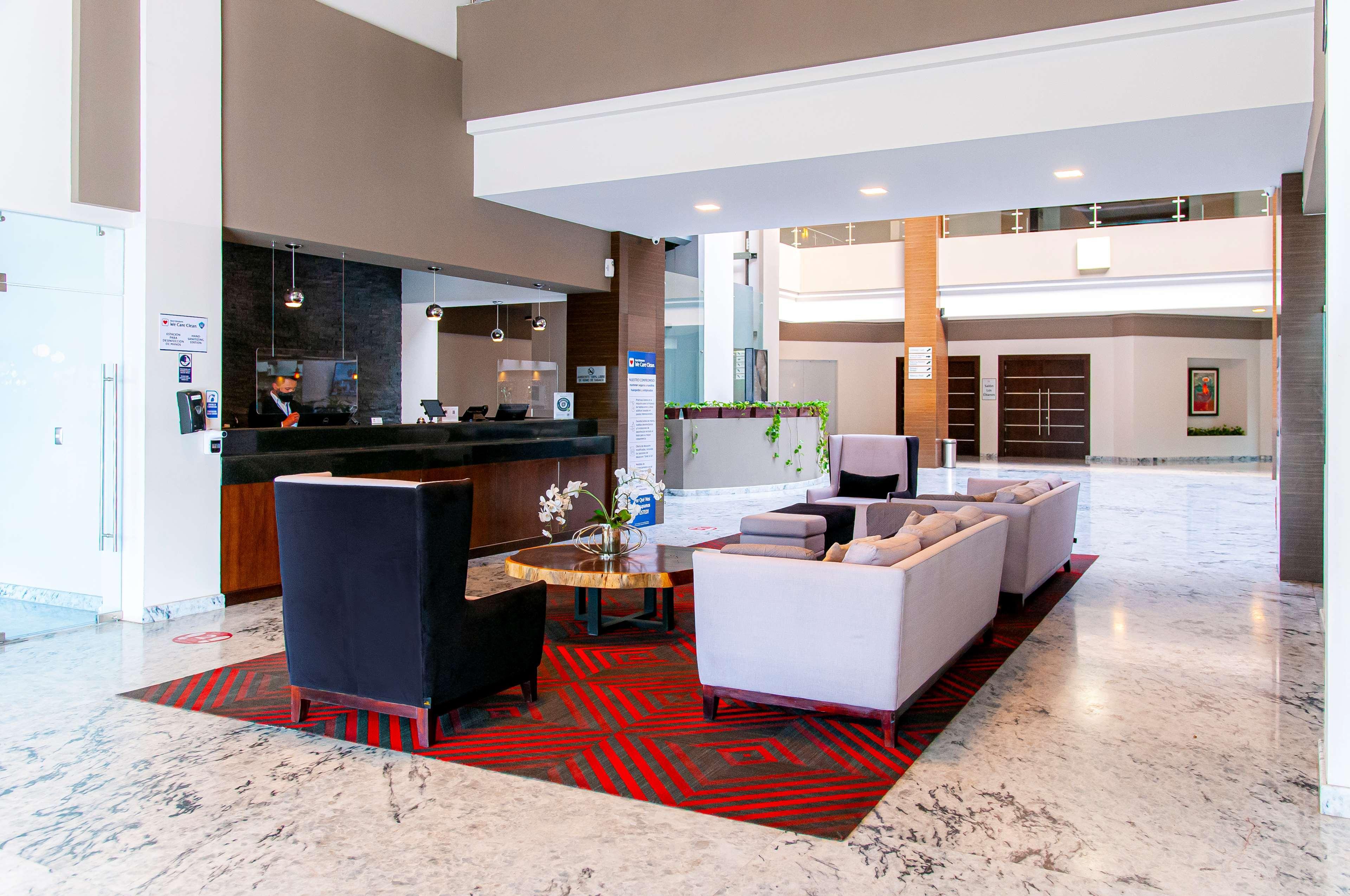 Hotel Western Santa Cecilia
