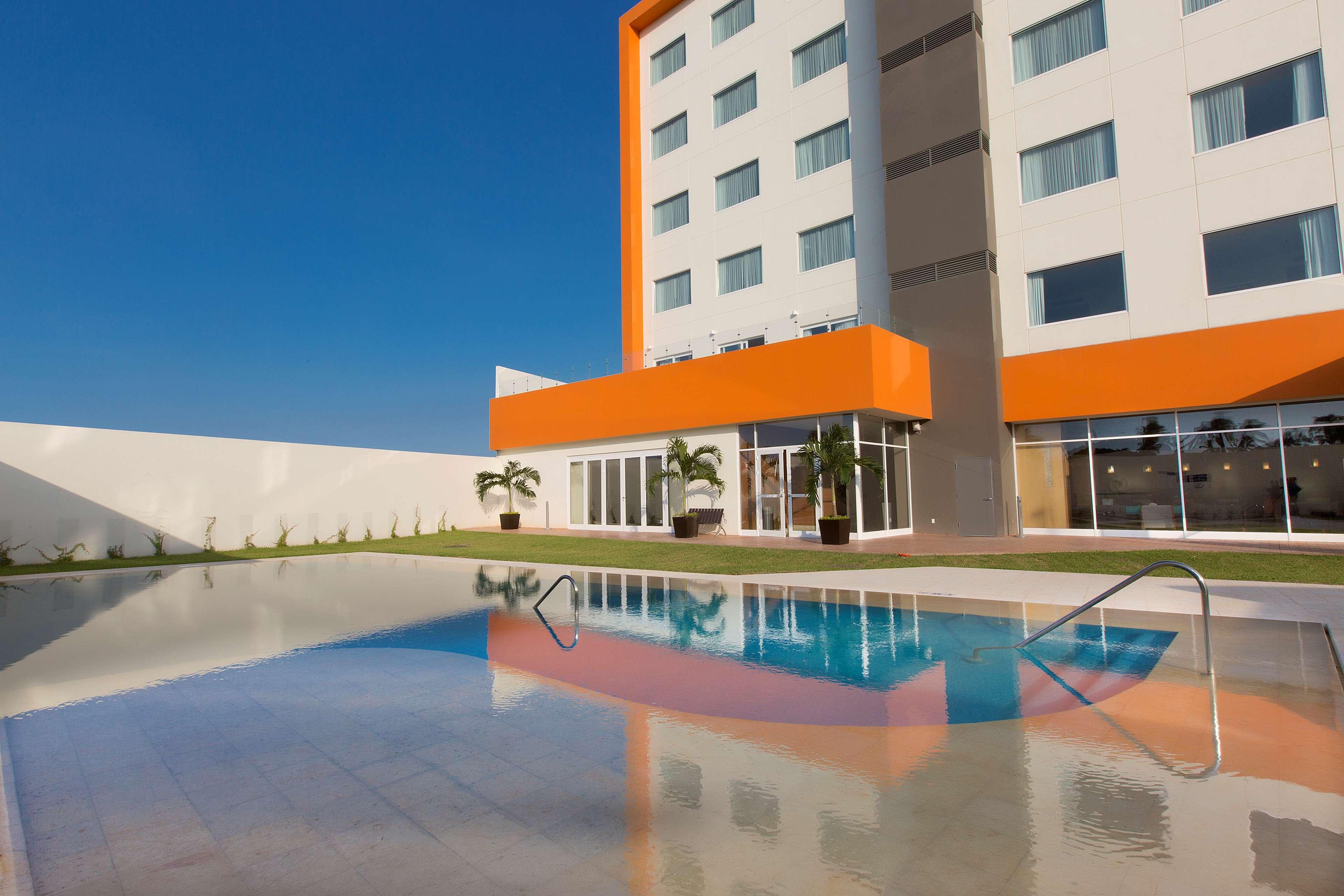 Hampton & By Hilton Hotel 3*