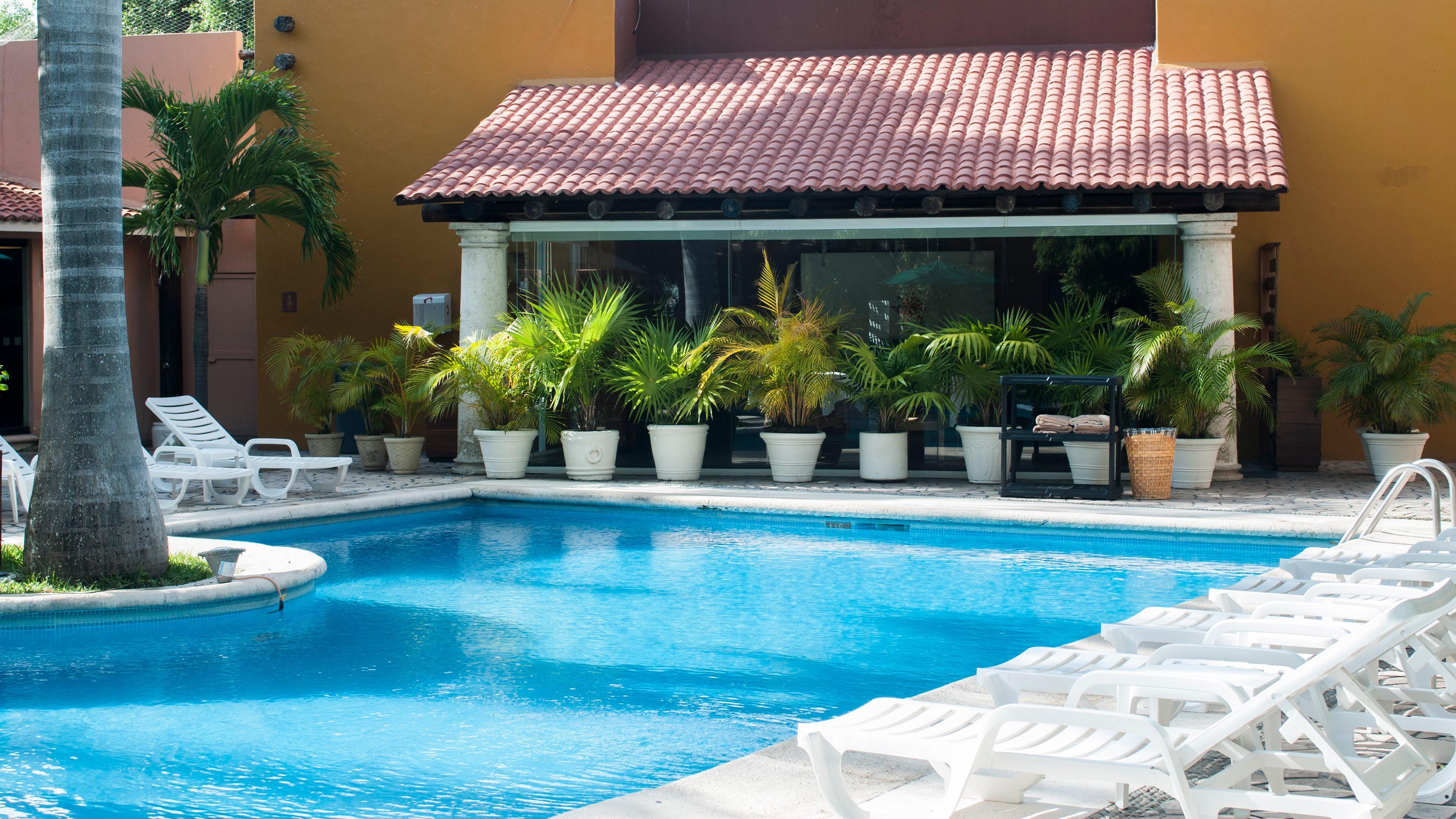 By Ihg Hotel 5*