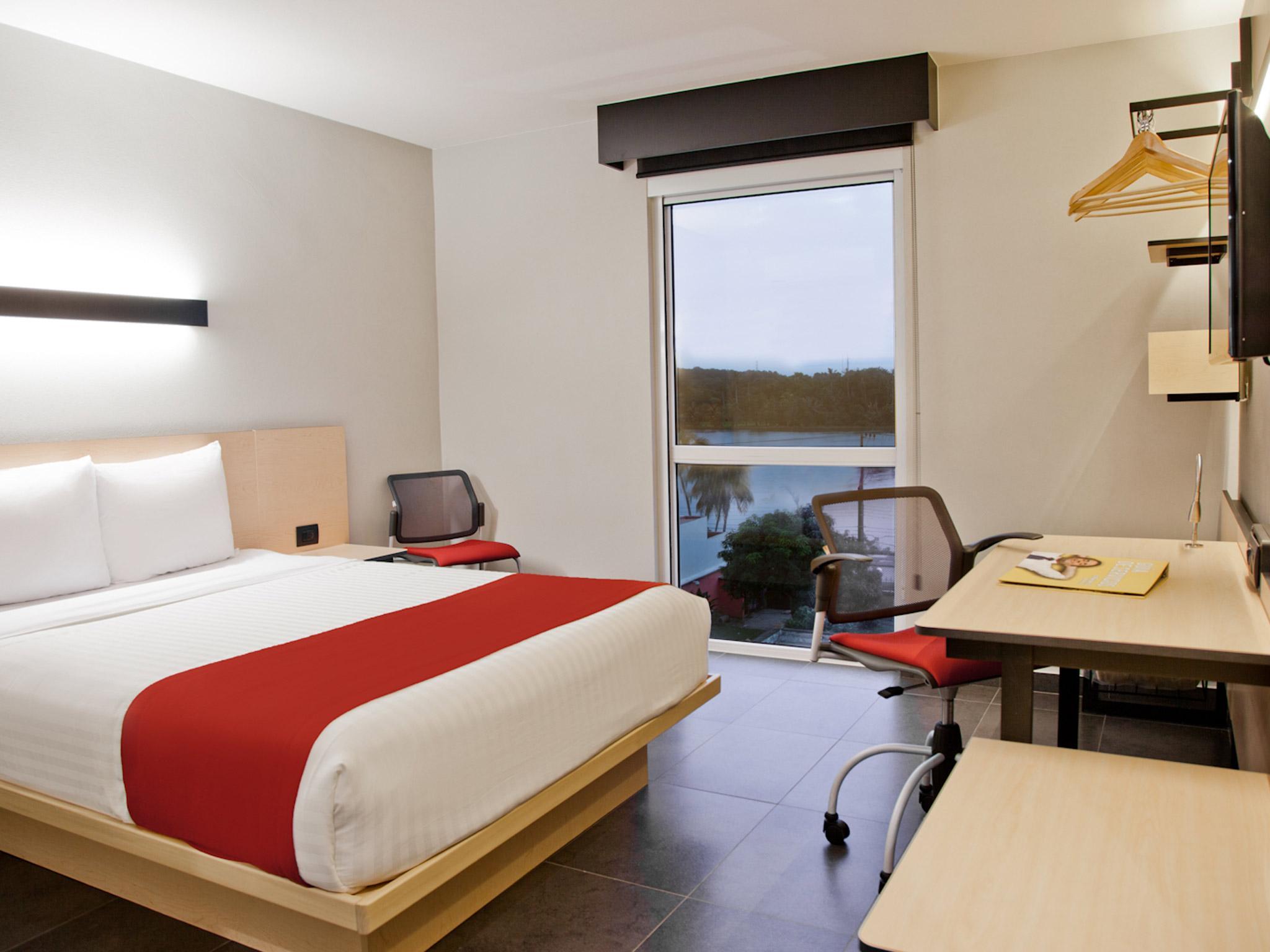 Express By Marriott Tuxpan 4*