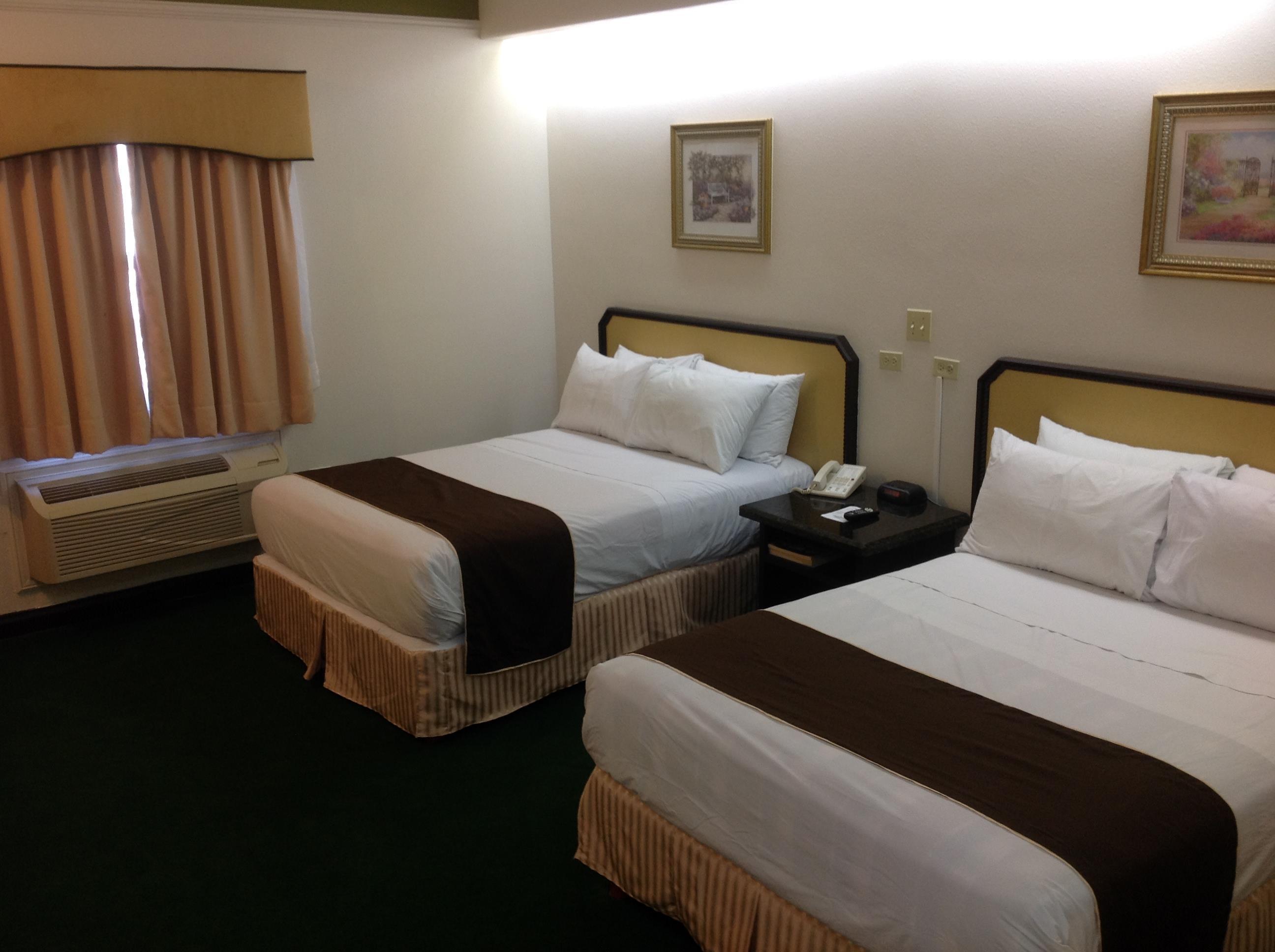 Western Plaza Hotel 4*