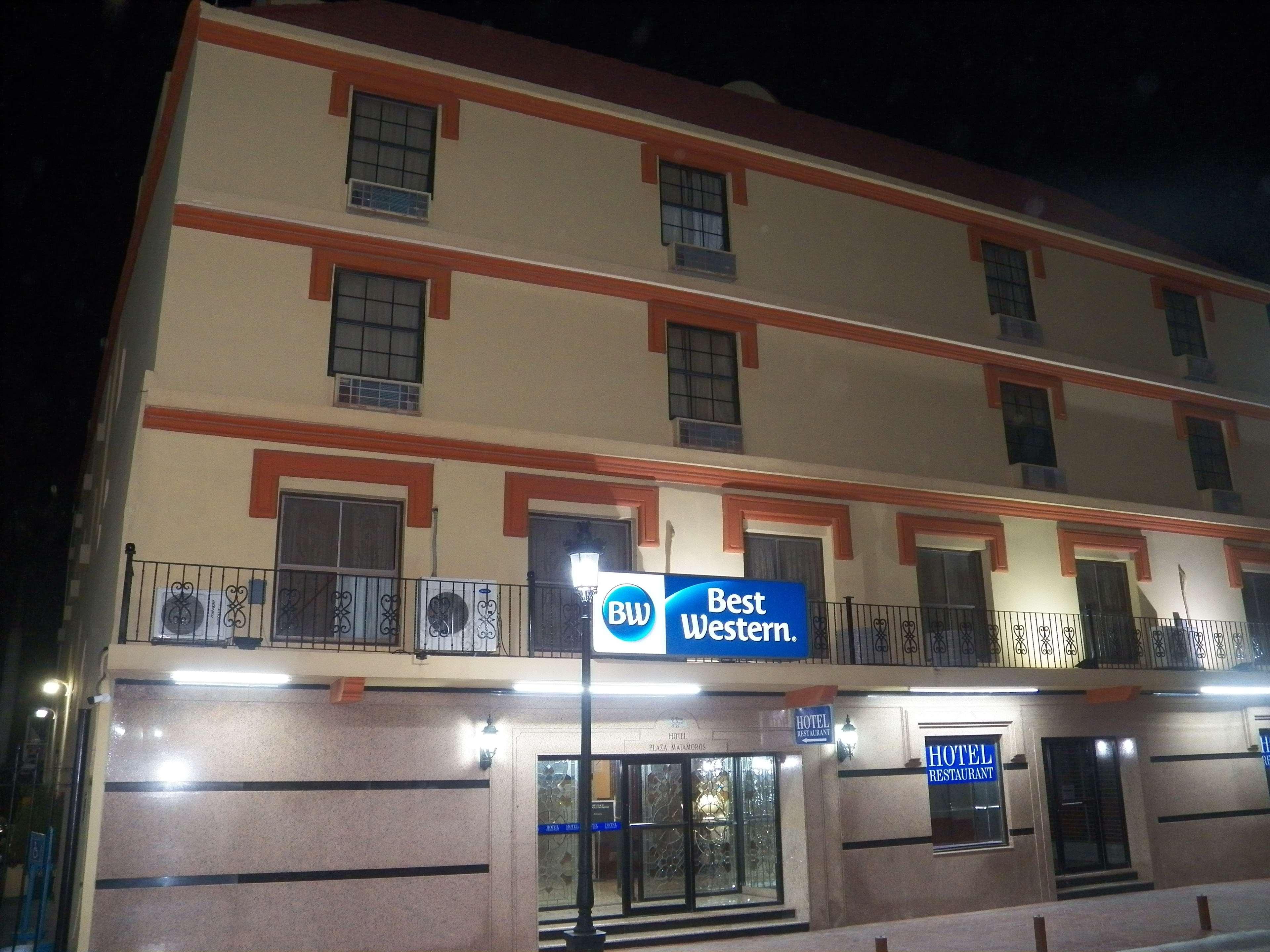 Hotel Western Plaza