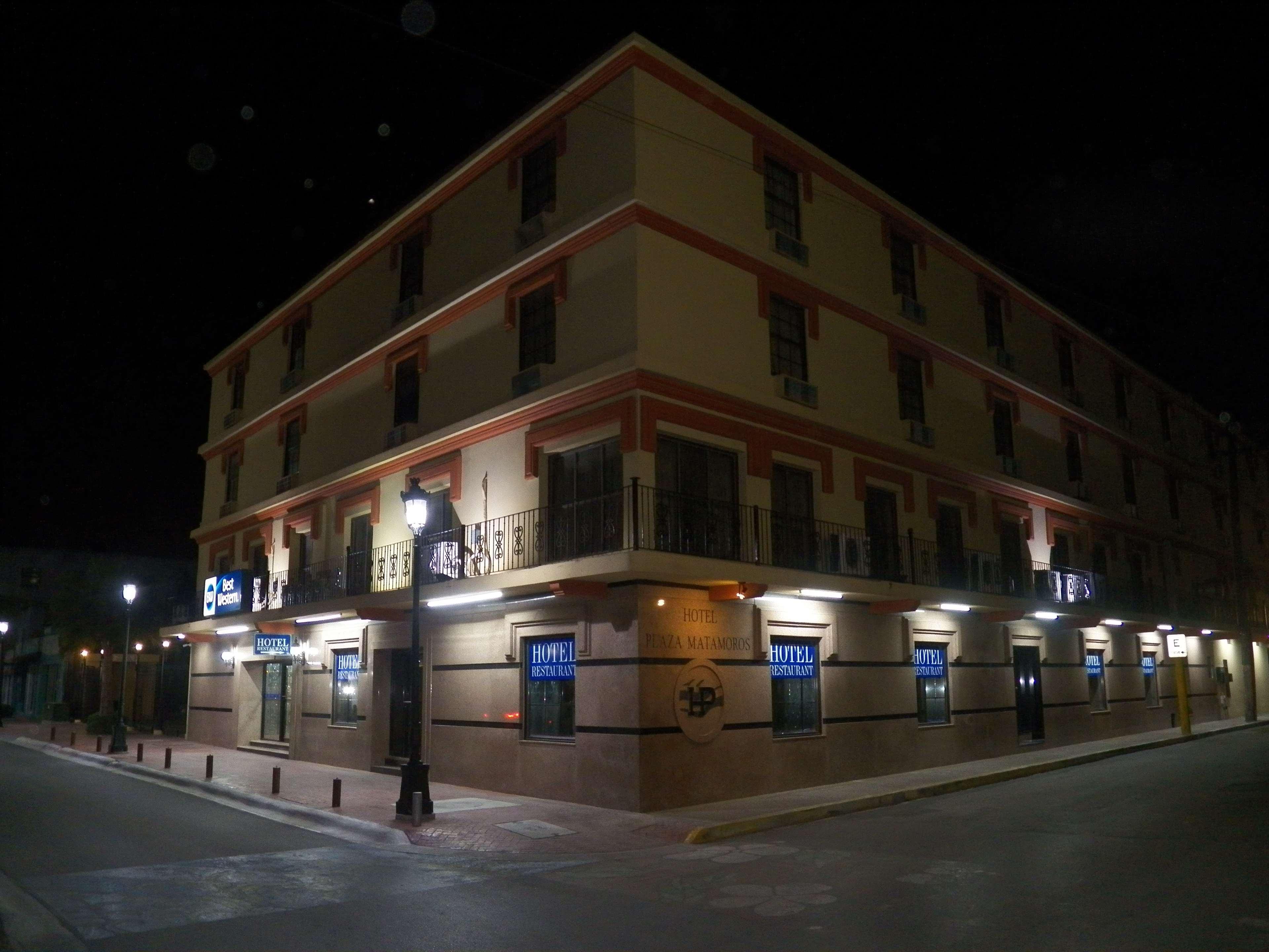 Western Plaza Hotel 4*