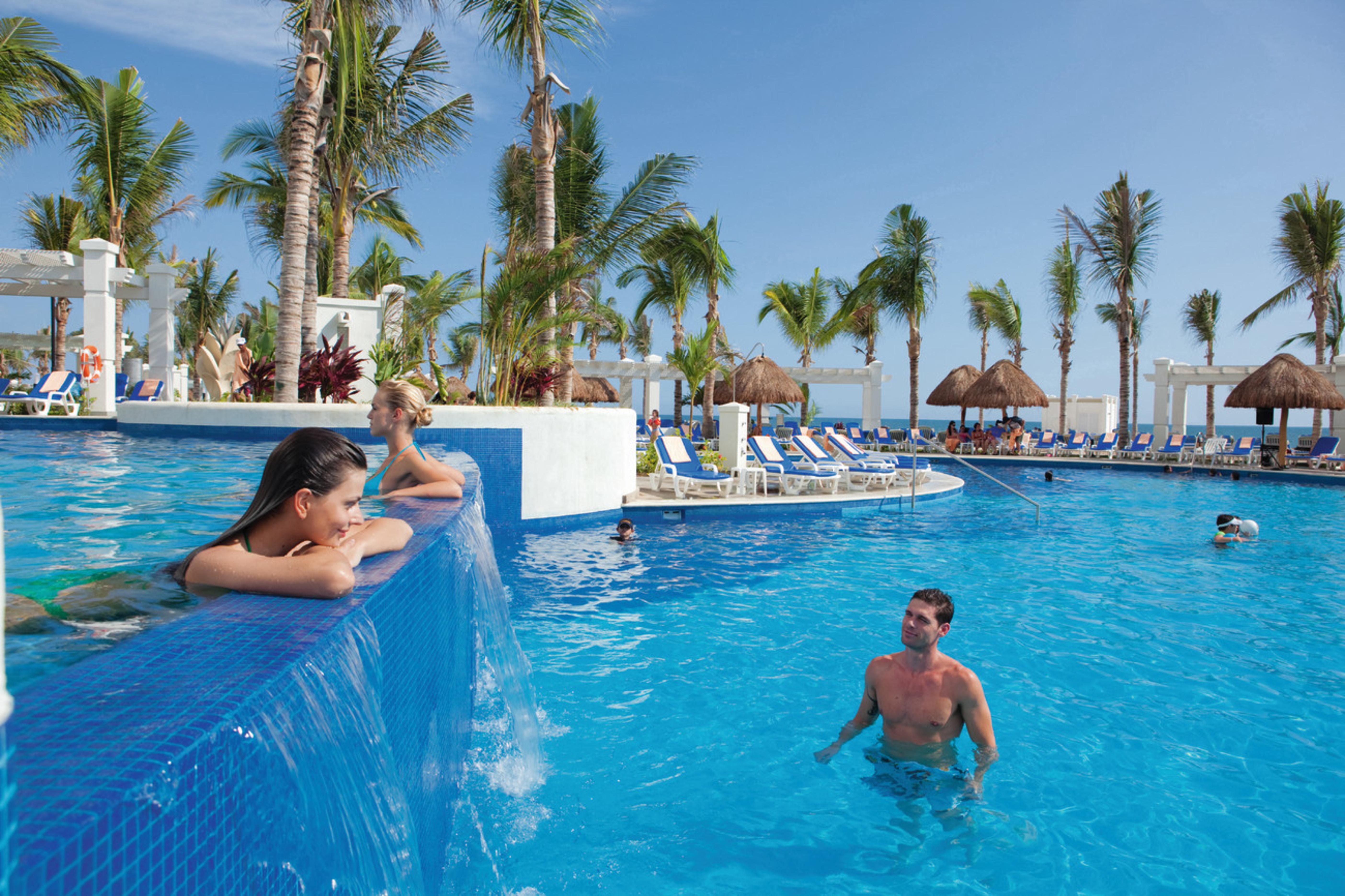 Riu Emerald Bay Hotel 3*