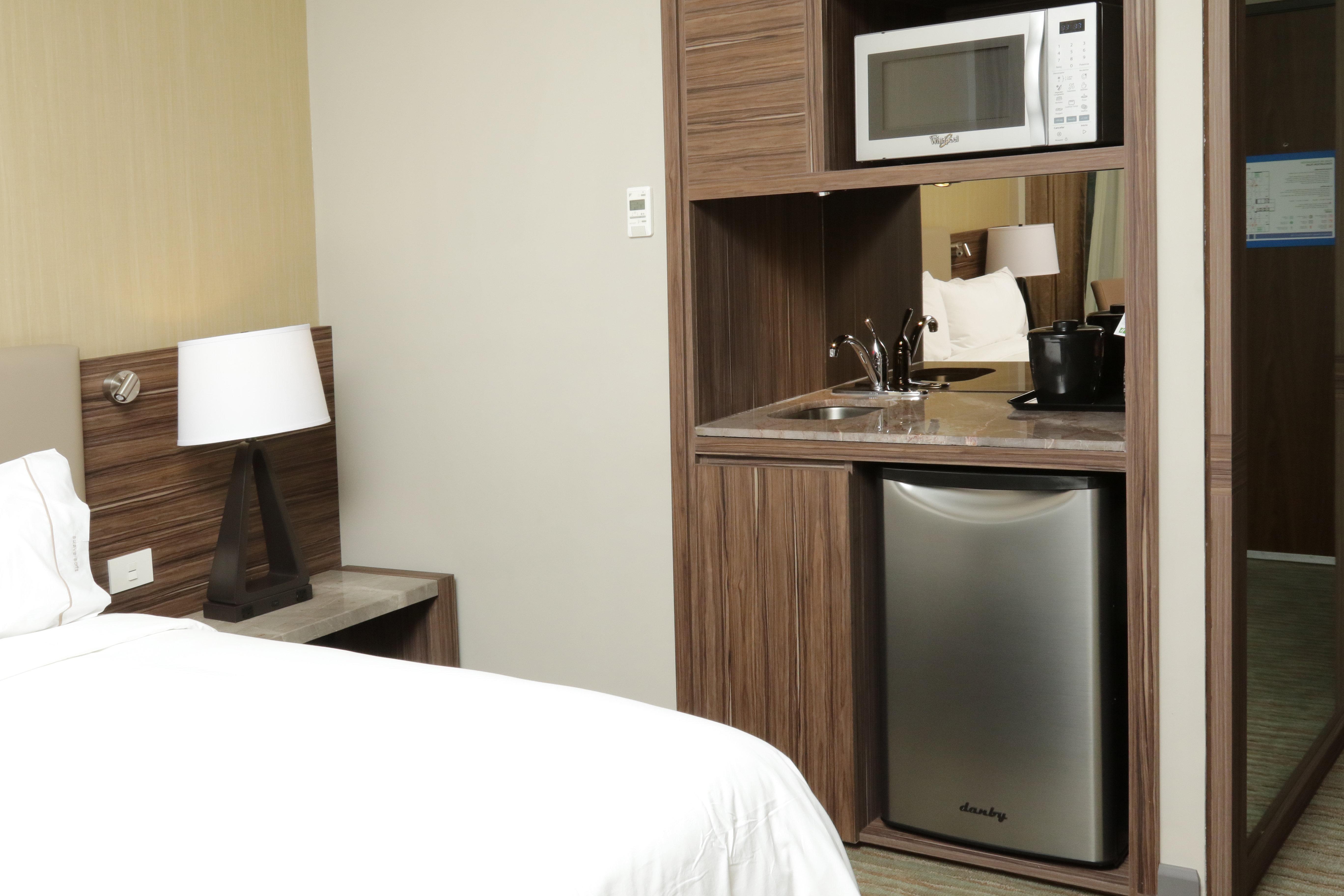 Express & Monterrey Valle By Ihg